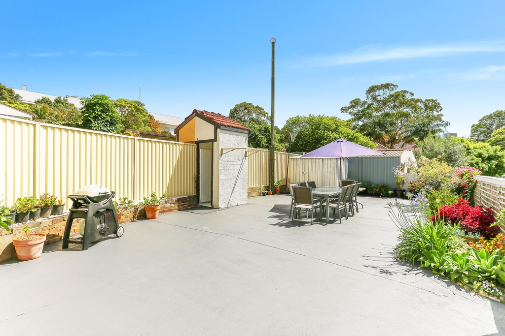 105 Crinan Street, Hurlstone Park Sold by Hudson McHugh - image 1