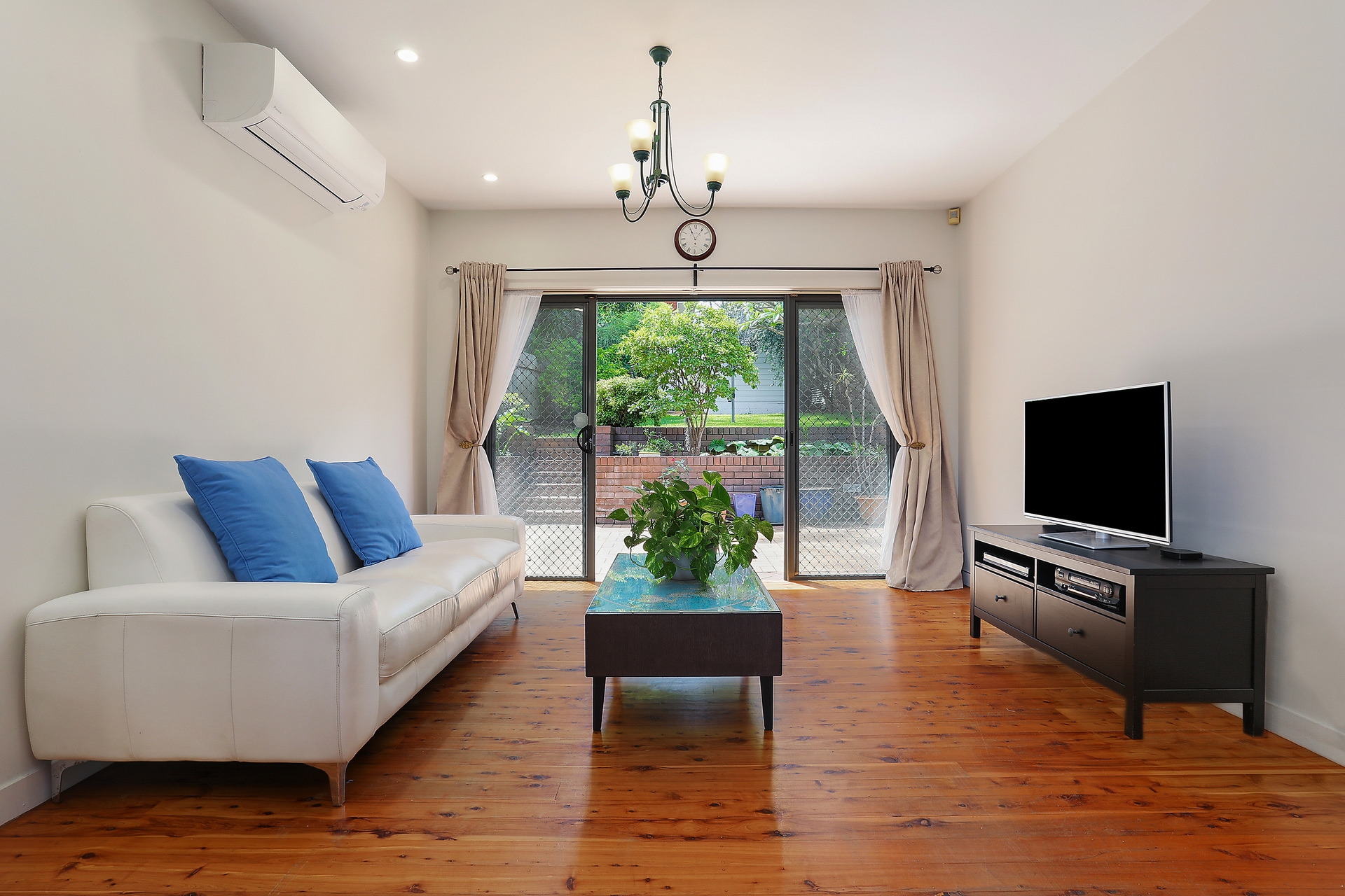 113 Foster Street, Leichhardt Sold by Hudson McHugh - image 1