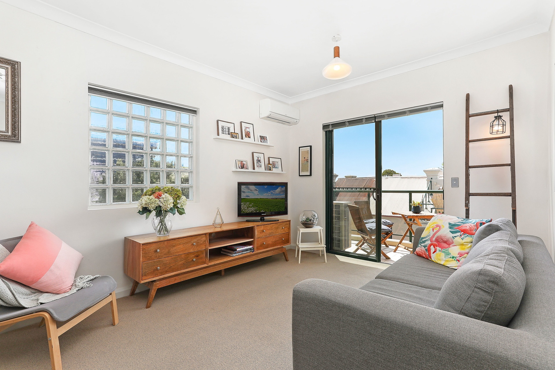 21/6-8 Jarrett Street, Leichhardt Sold by Hudson McHugh - image 1