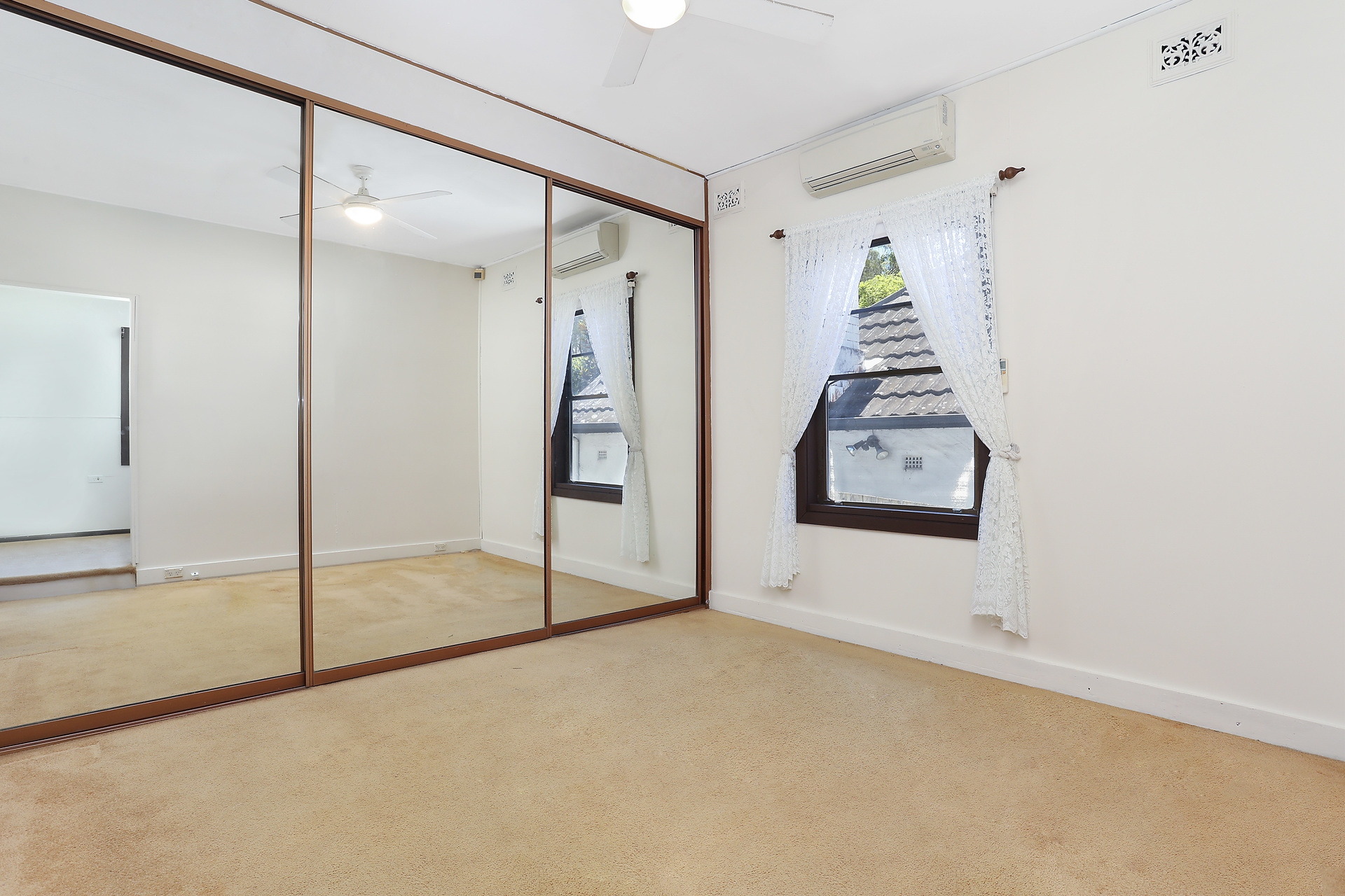 24 John Street, Leichhardt Sold by Hudson McHugh - image 1