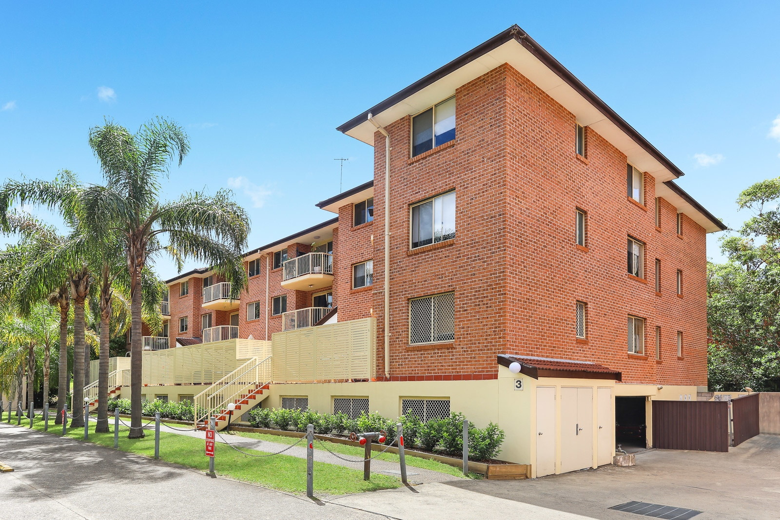 14/3 Hill Street, Marrickville Sold by Hudson McHugh - image 1