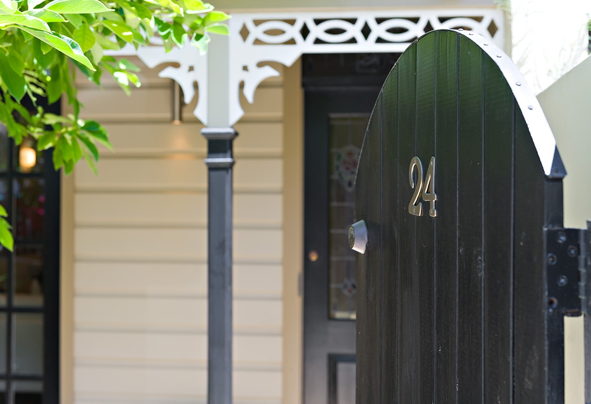 24 Davies Street, Leichhardt Sold by Hudson McHugh - image 1