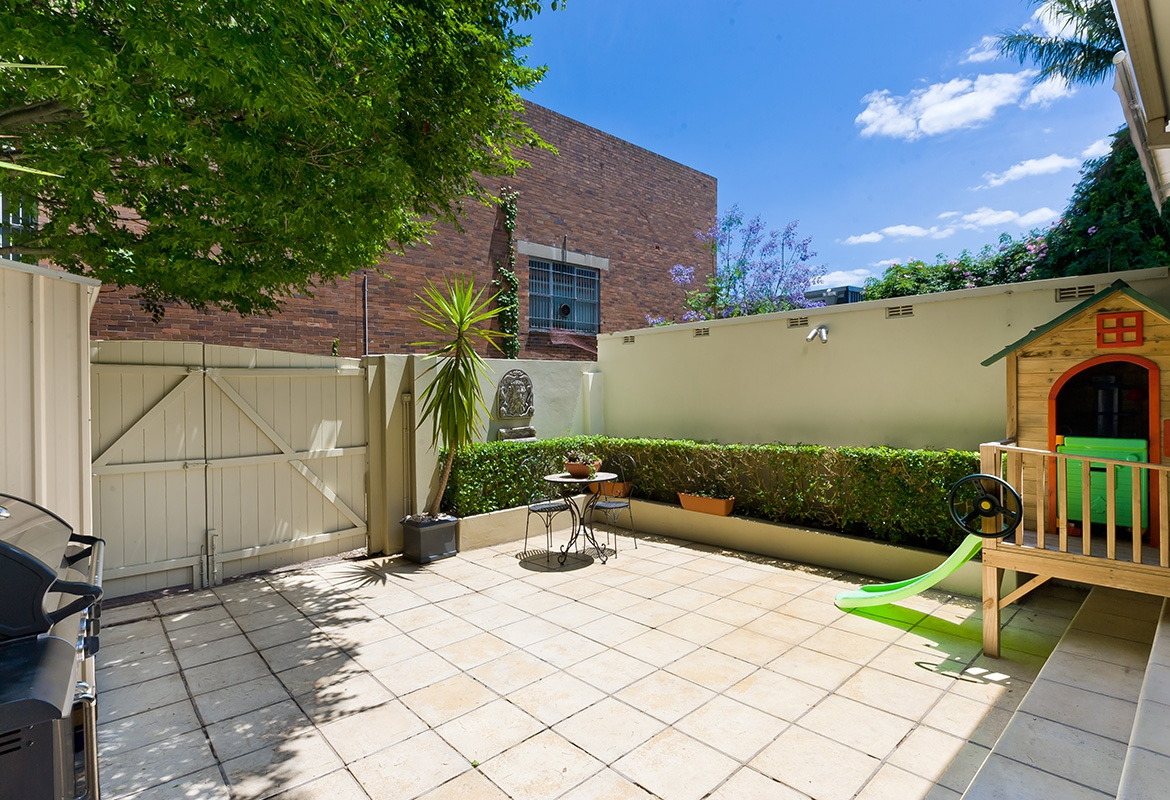 24 Davies Street, Leichhardt Sold by Hudson McHugh - image 1