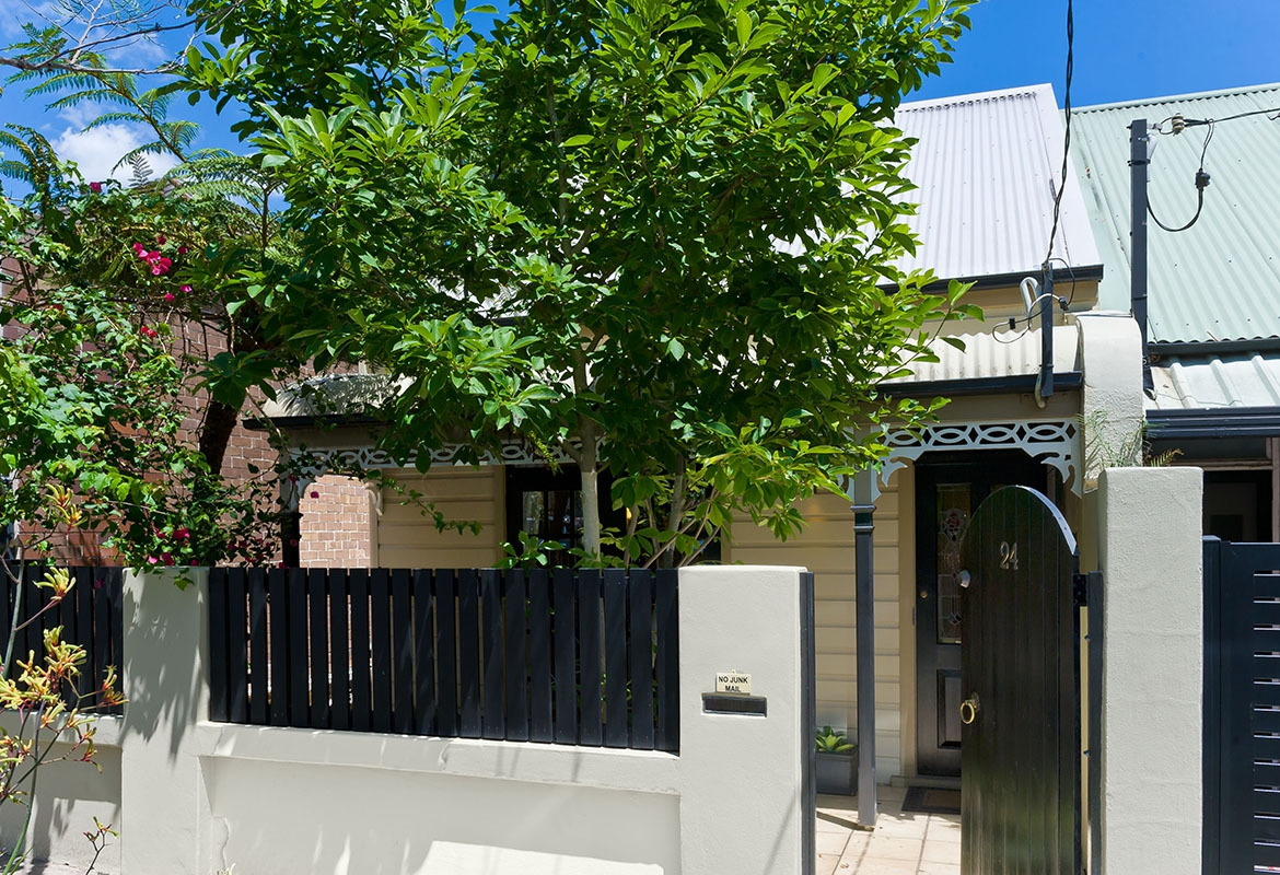 24 Davies Street, Leichhardt Sold by Hudson McHugh - image 1