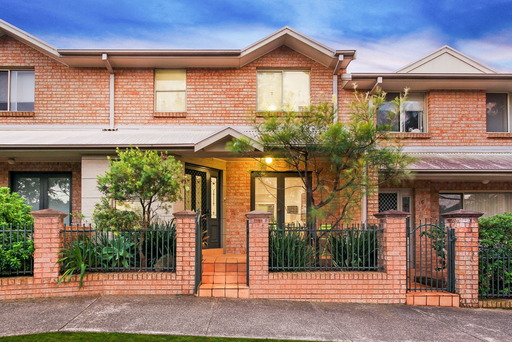 7/40 Alfred Street, Rozelle Sold by Hudson McHugh