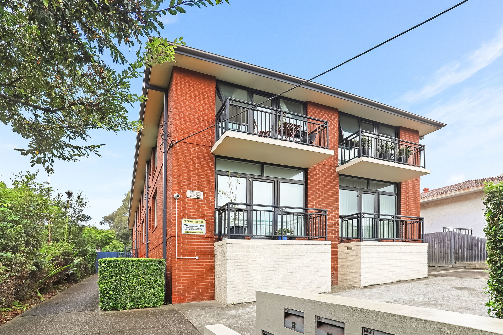 4/39 Henry Street, Leichhardt Sold by Hudson McHugh - image 1