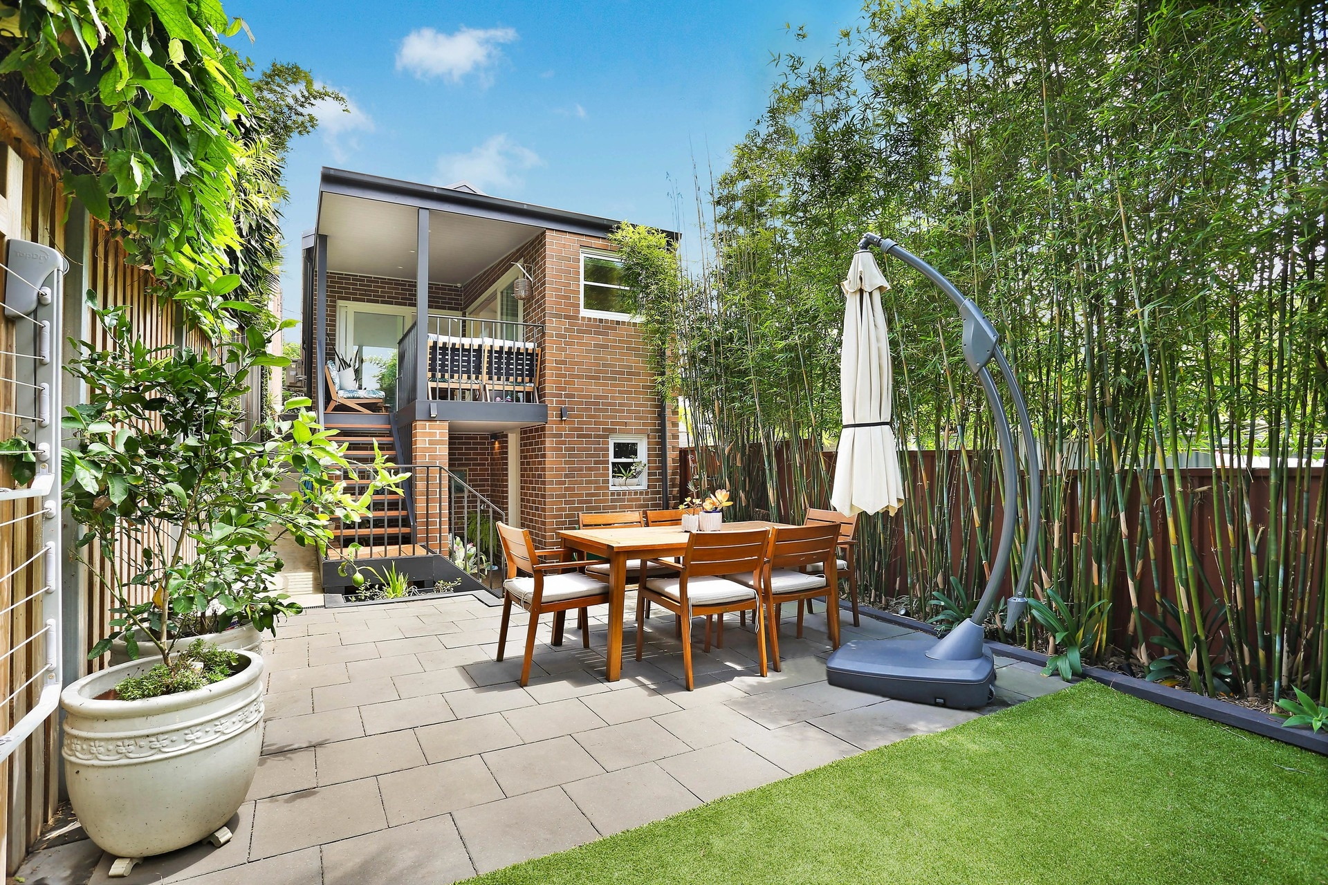 15 Charles Street, Petersham Sold by Hudson McHugh - image 1