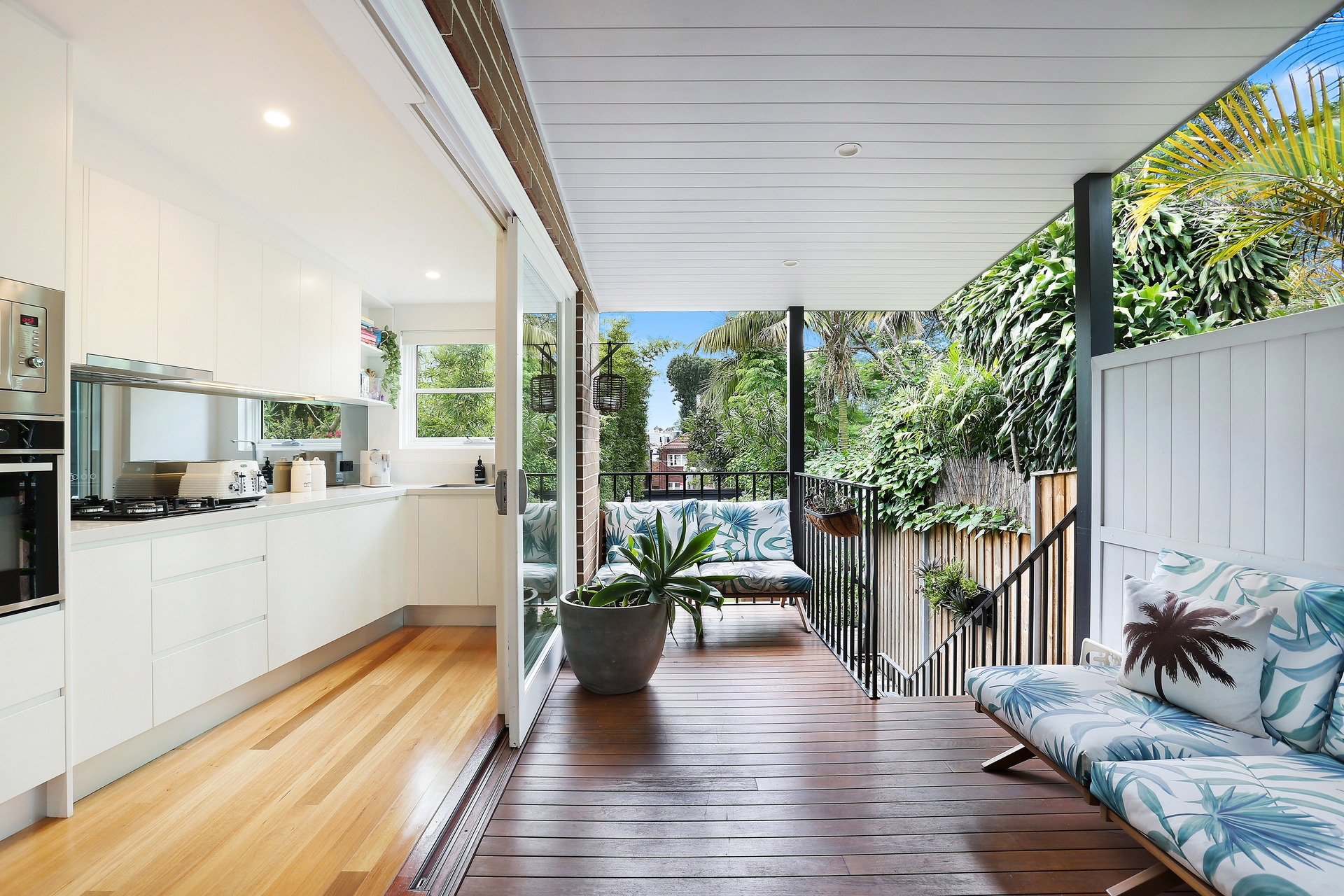 15 Charles Street, Petersham Sold by Hudson McHugh - image 1