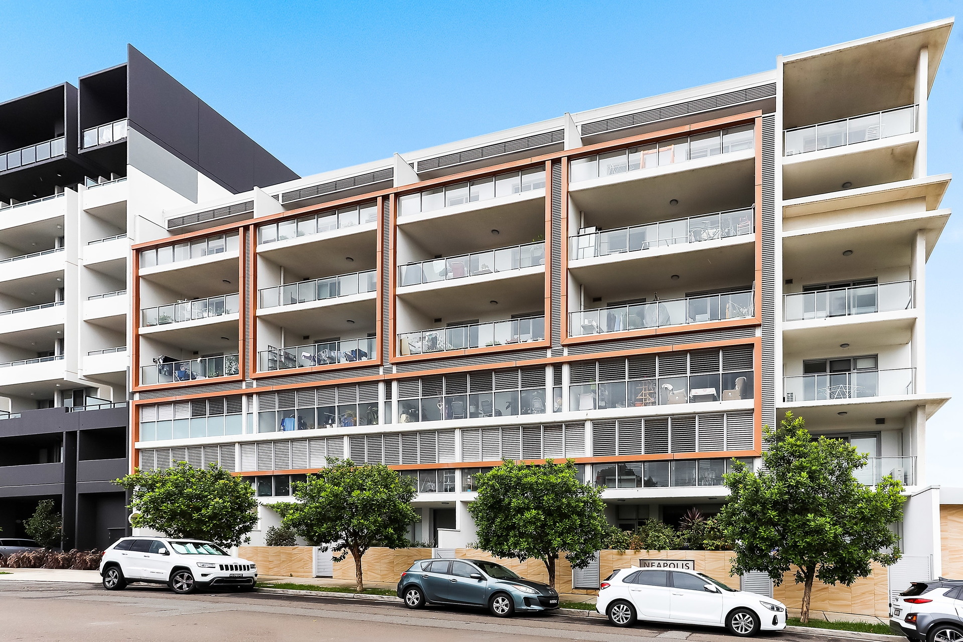 405/4 Broughton Street, Canterbury Sold by Hudson McHugh - image 1