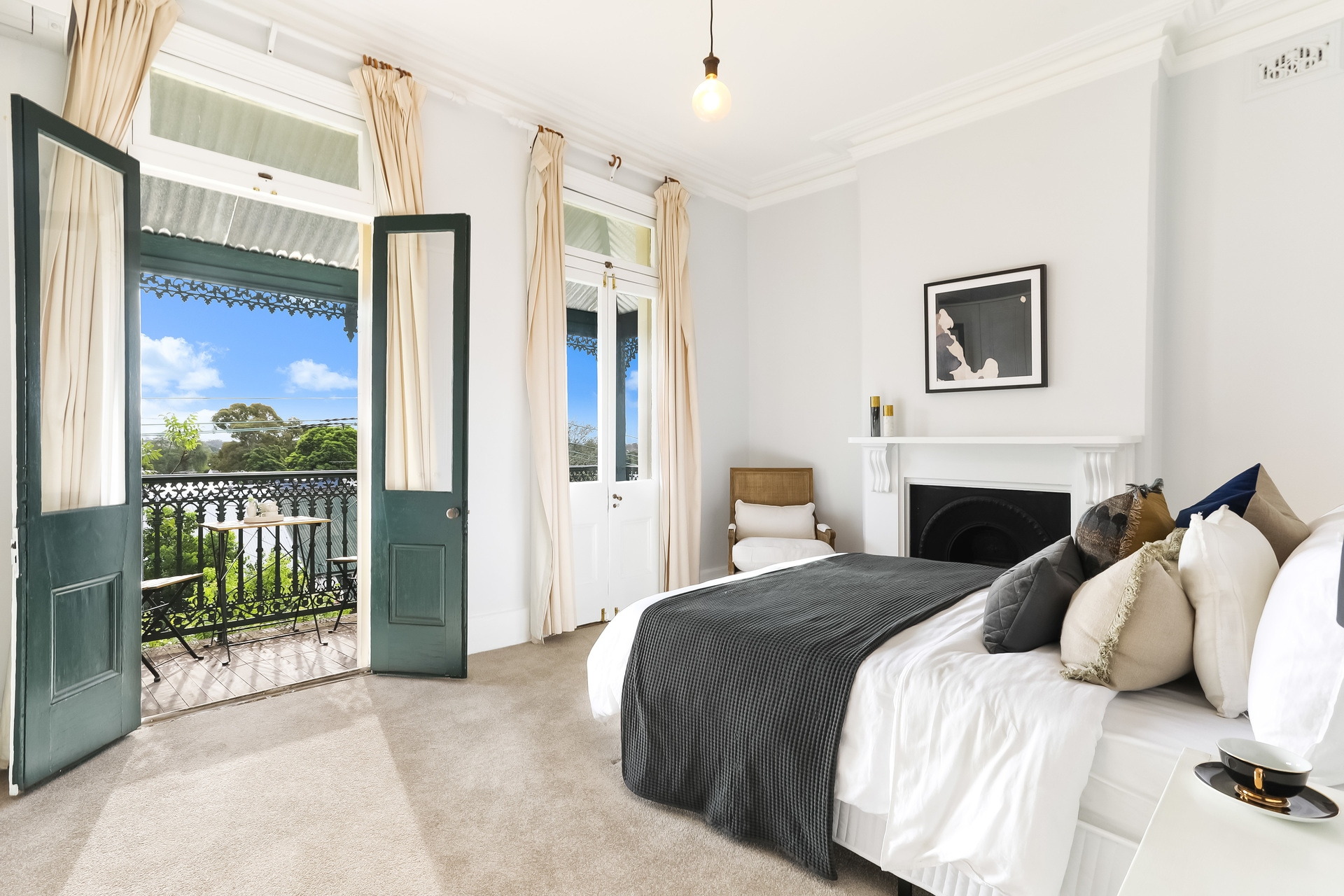 25 Rofe Street, Leichhardt Sold by Hudson McHugh - image 1