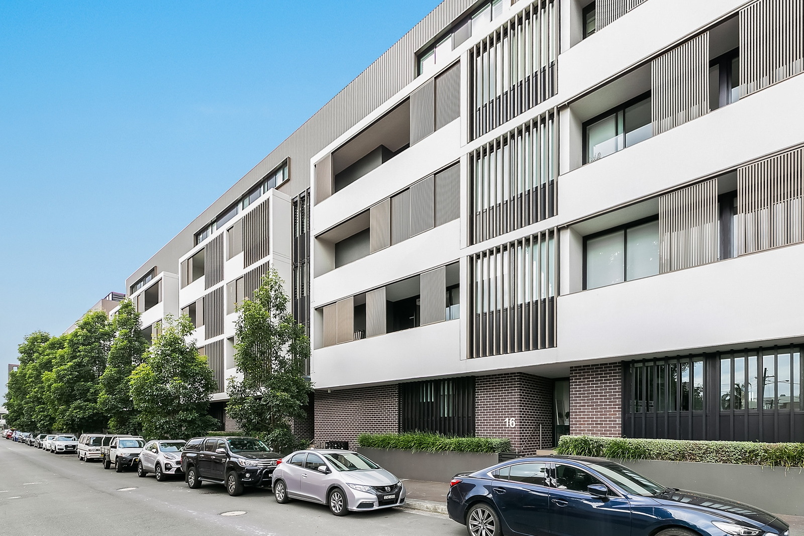 107/14 Denison Street, Camperdown Leased by Hudson McHugh - image 1