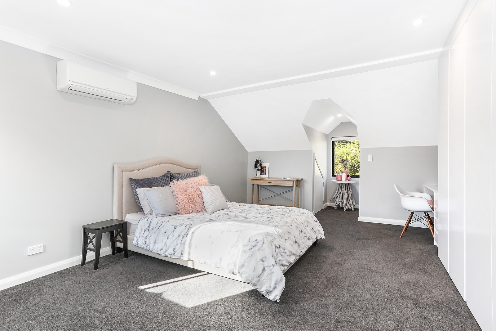 37 Reuss Street, Leichhardt Sold by Hudson McHugh - image 1