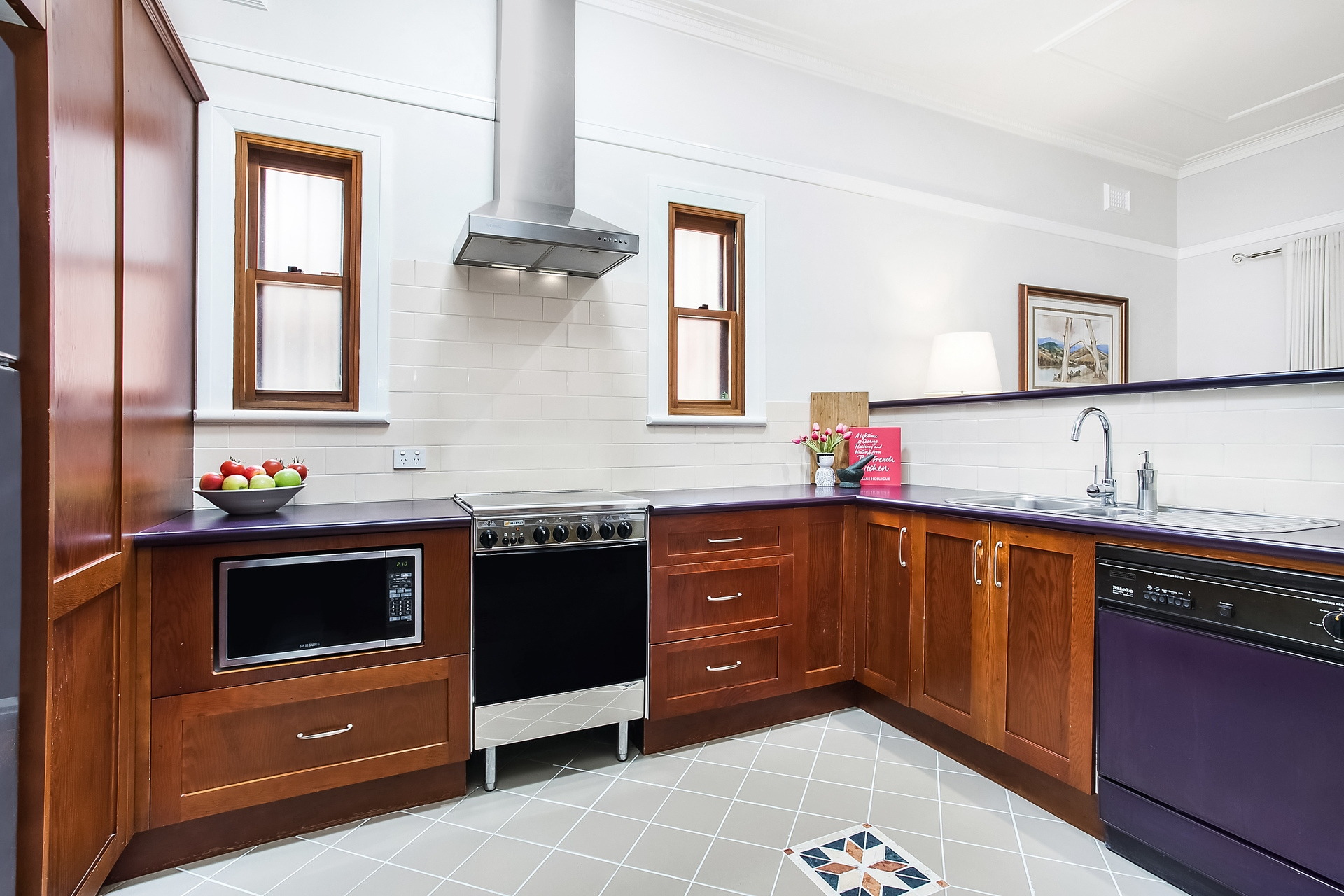 327 New Canterbury Road, Dulwich Hill Sold by Hudson McHugh - image 1