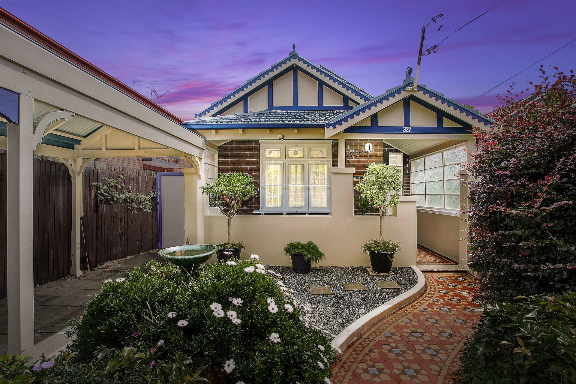 327 New Canterbury Road, Dulwich Hill Sold by Hudson McHugh - image 1