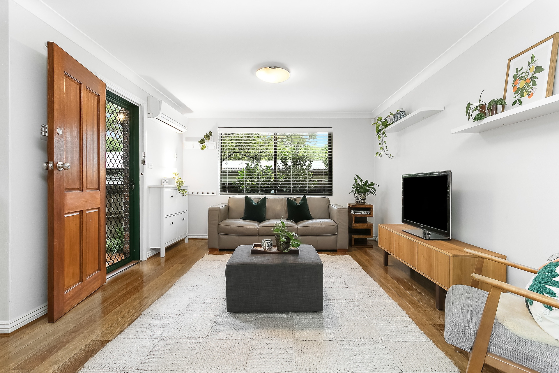 2/15 Davies Street, Leichhardt Sold by Hudson McHugh - image 1