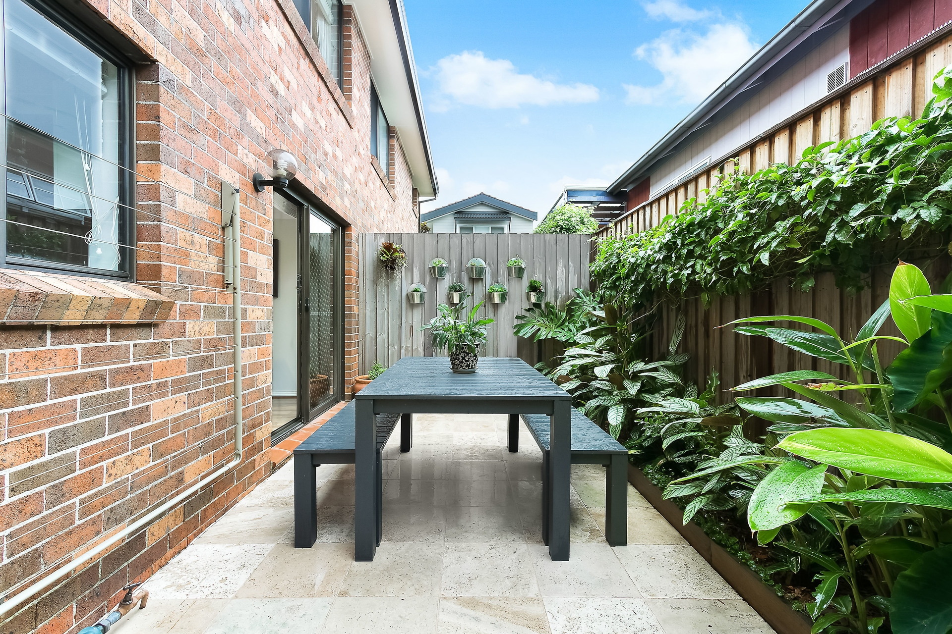 2/15 Davies Street, Leichhardt Sold by Hudson McHugh - image 1