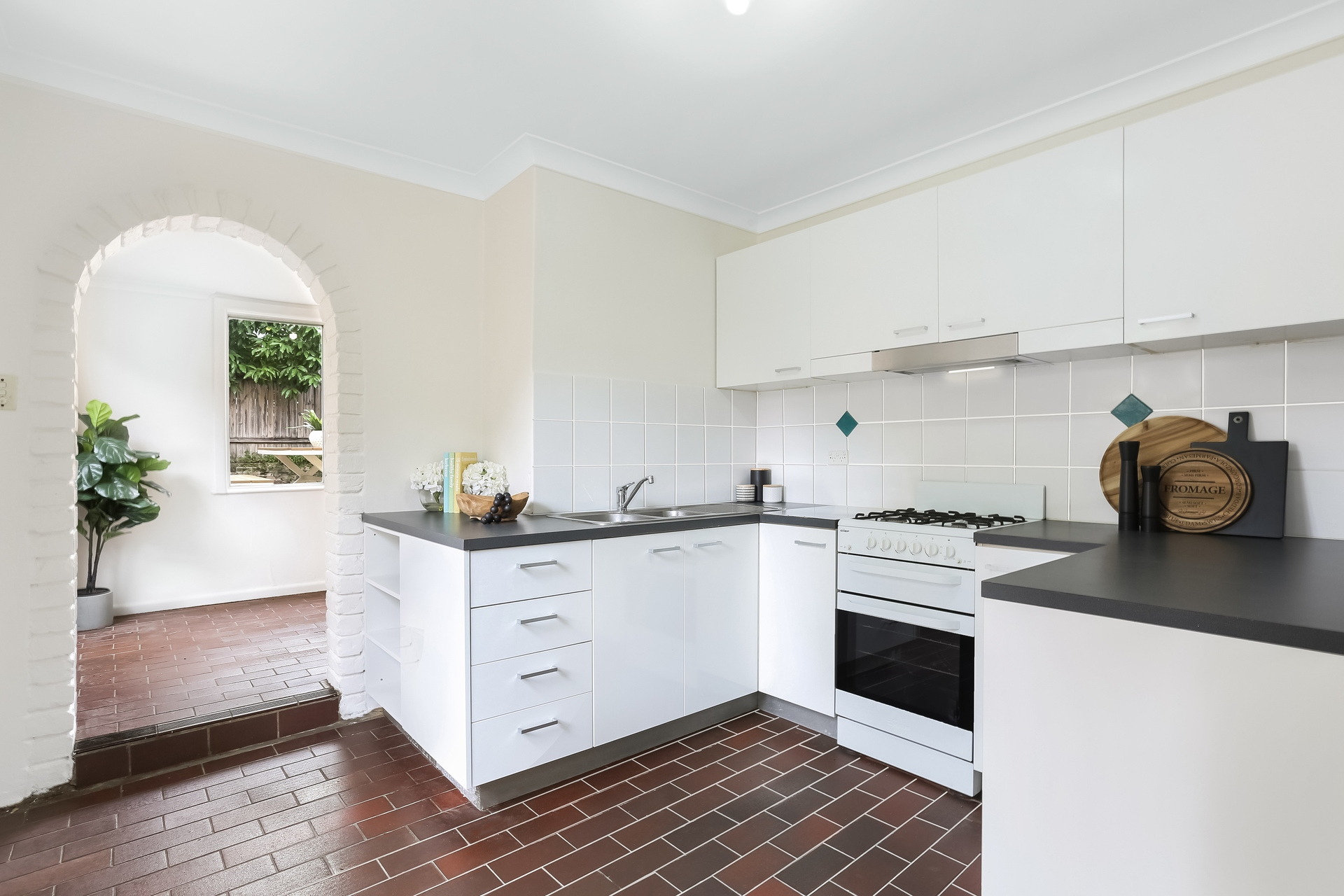 87 Rofe Street, Leichhardt Sold by Hudson McHugh - image 1