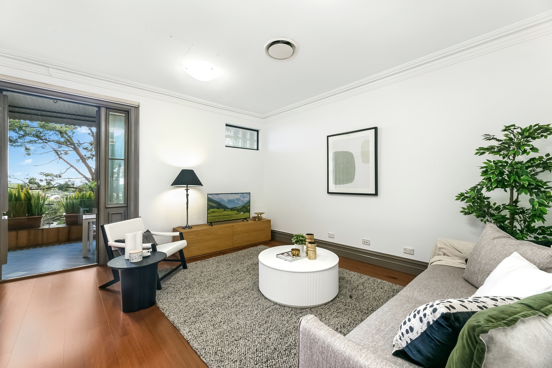 31/74 Jarrett Street, Leichhardt Sold by Hudson McHugh - image 1