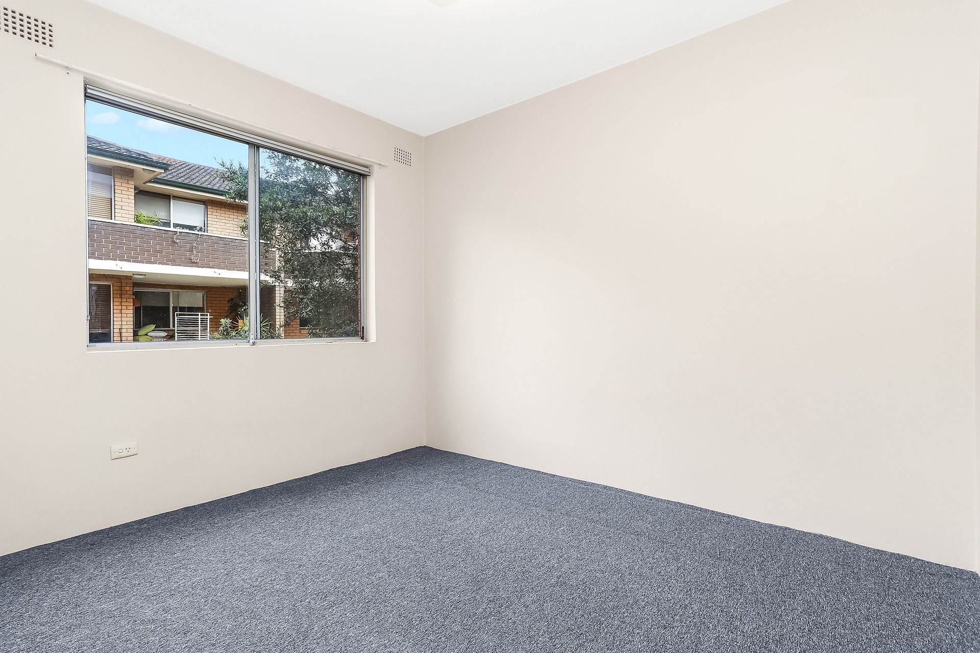 13/93 The Boulevarde, Dulwich Hill Sold by Hudson McHugh - image 1