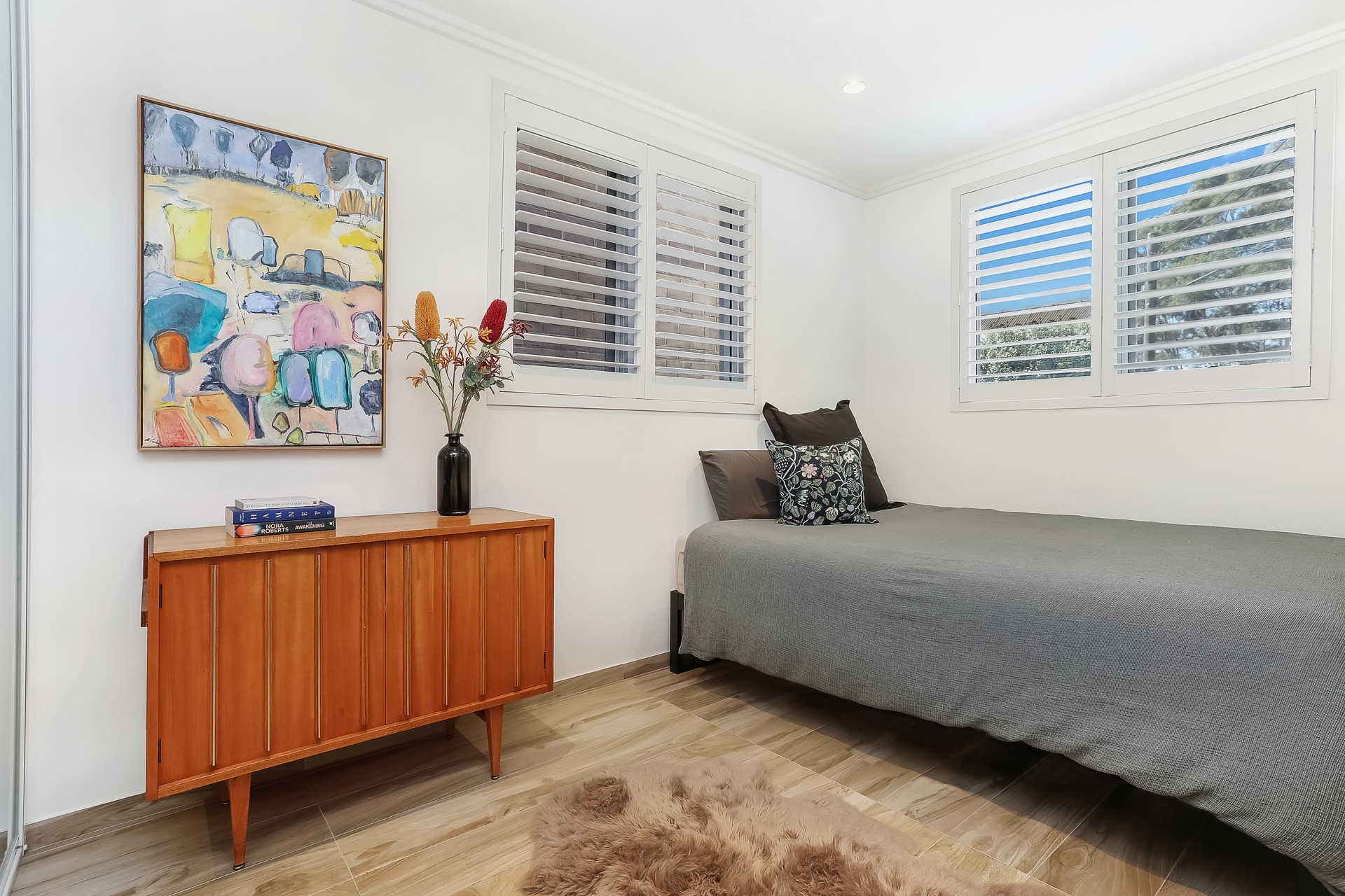 2 John Street, Leichhardt Sold by Hudson McHugh - image 1