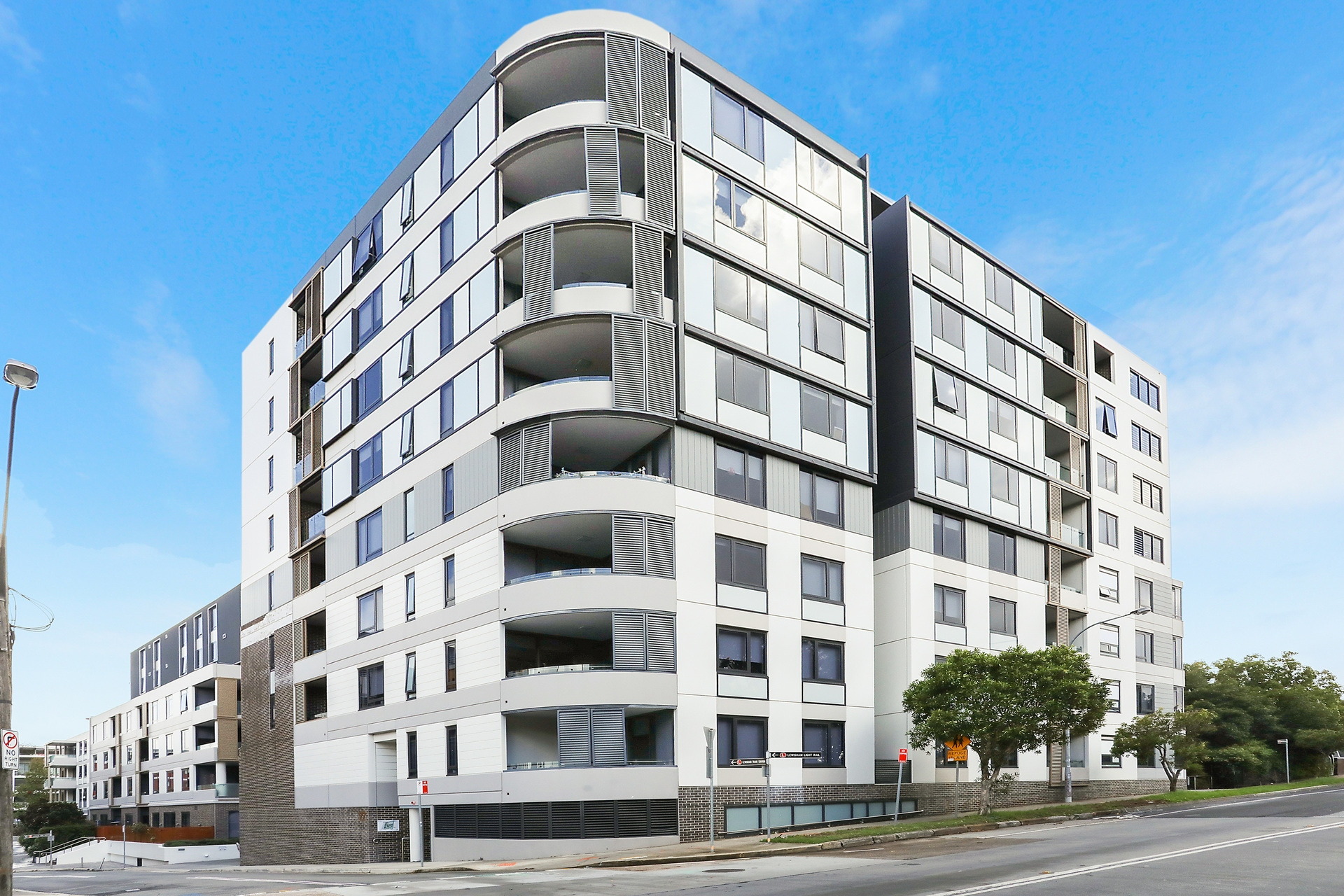 536/22 Hudson Street, Lewisham Sold by Hudson McHugh - image 1