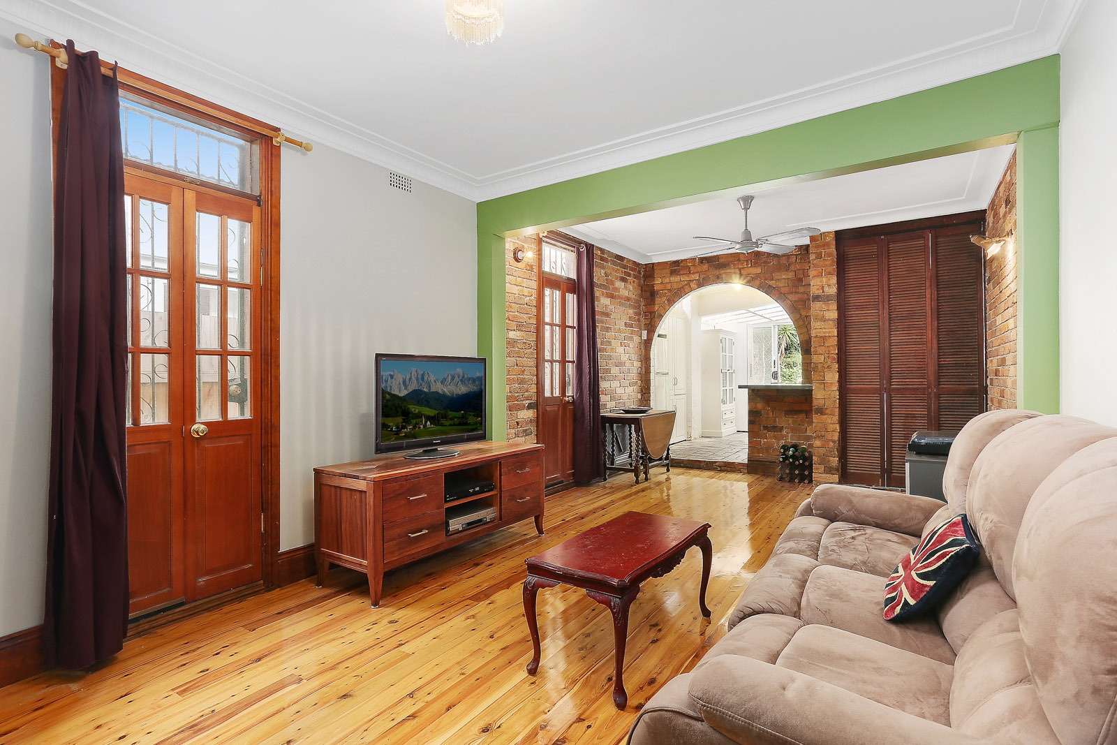 110 Catherine Street, Leichhardt Sold by Hudson McHugh - image 1