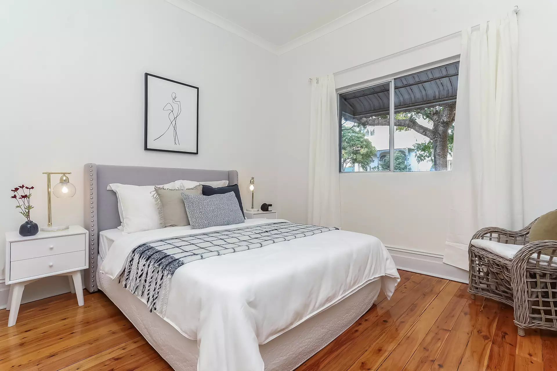 28 John Street, Petersham Sold by Hudson McHugh - image 1