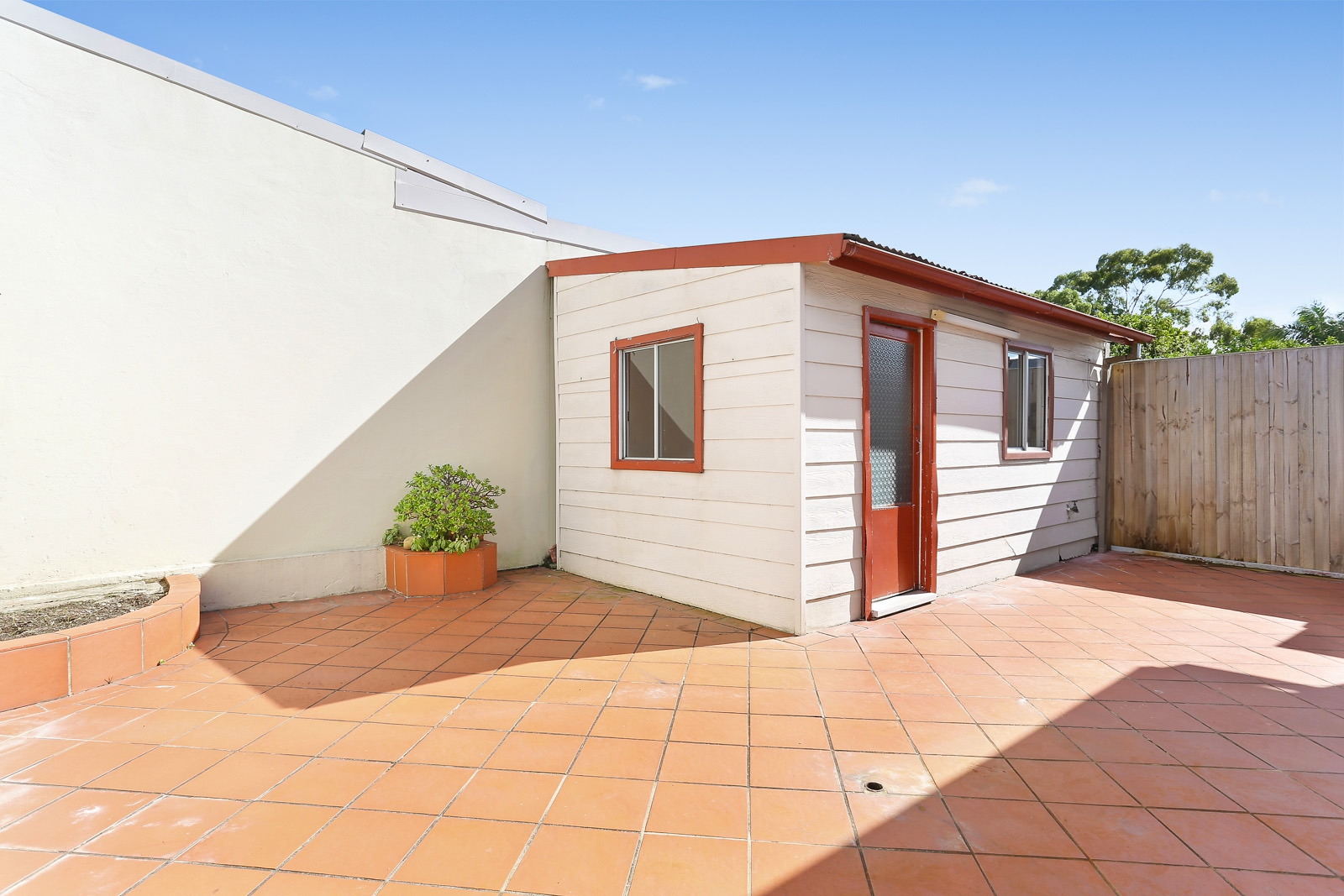 6 Mackenzie Street, Leichhardt Sold by Hudson McHugh - image 1