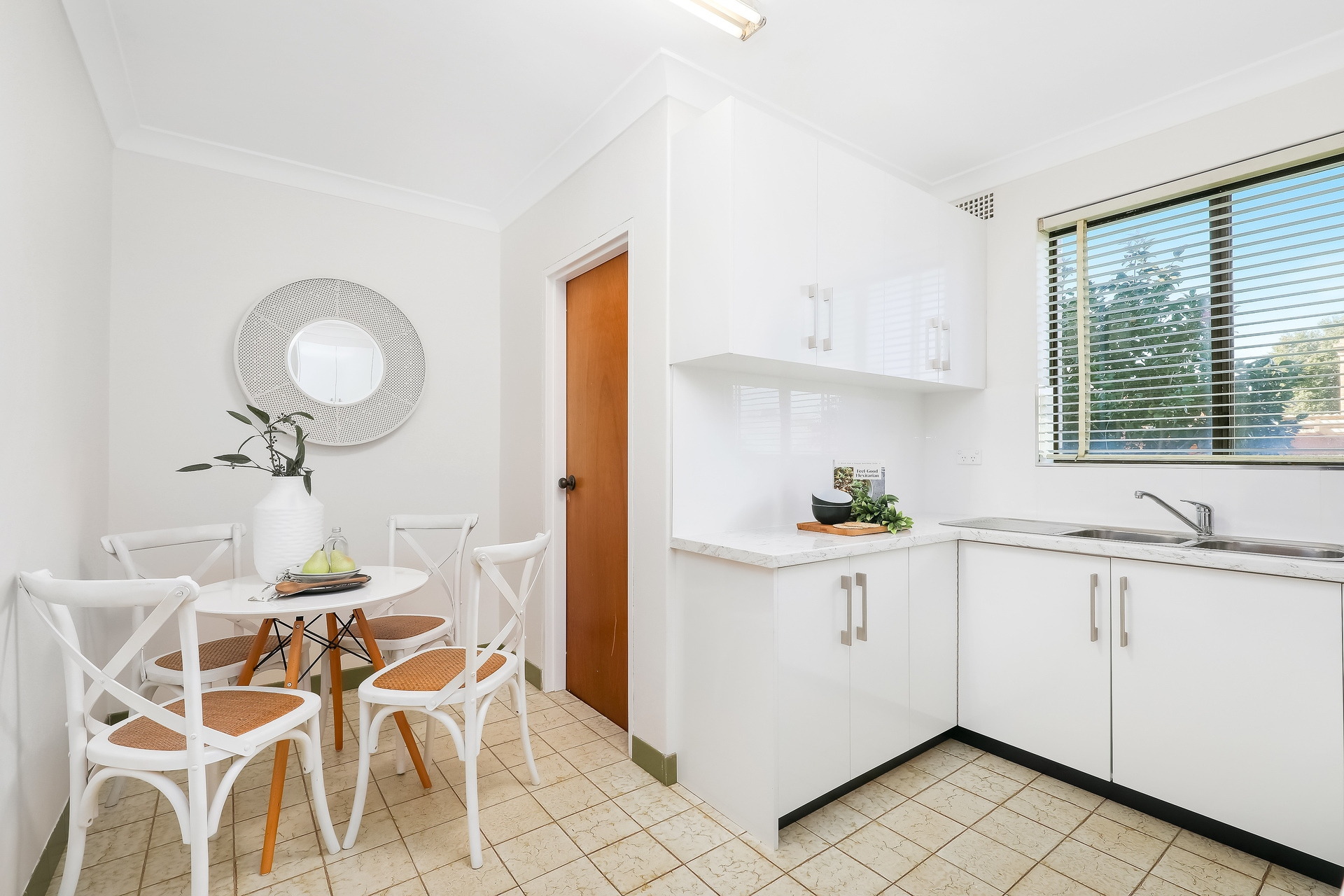 2/1-3 Harnett Avenue, Marrickville Sold by Hudson McHugh - image 1