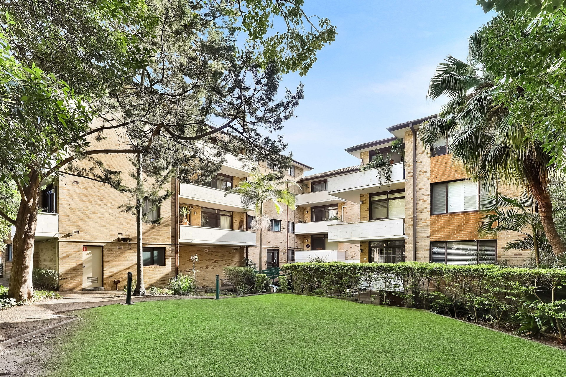 3/147 Smith Street, Summer Hill Sold by Hudson McHugh - image 1