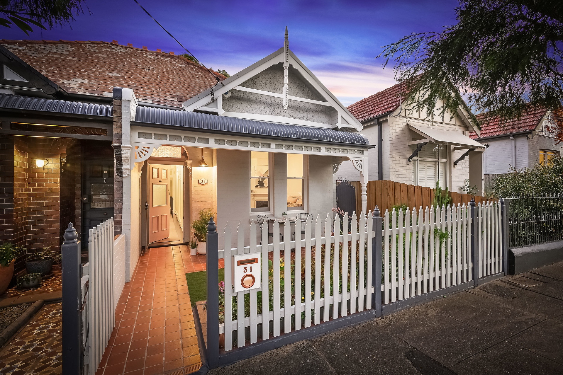 31 Charlecot Street, Dulwich Hill Sold by Hudson McHugh - image 1