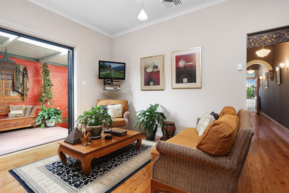 14 Robert Street, Petersham Sold by Hudson McHugh - image 1