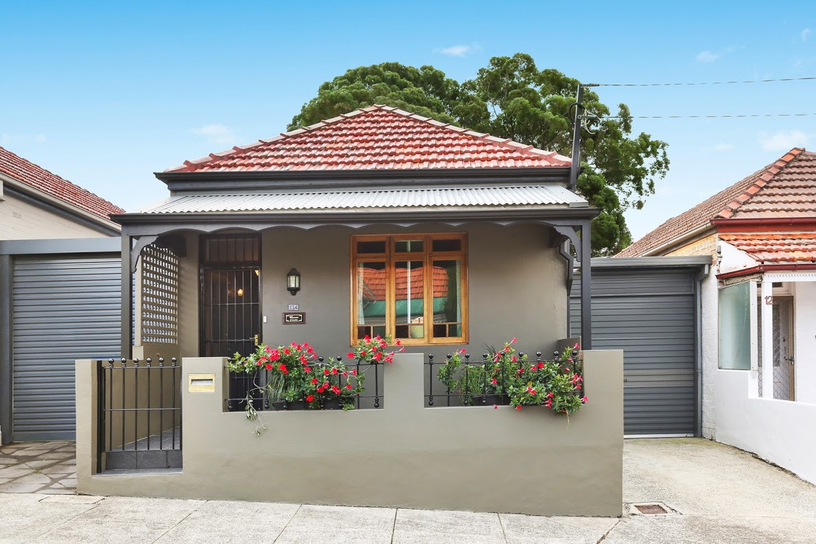 14 Robert Street, Petersham Sold by Hudson McHugh - image 1