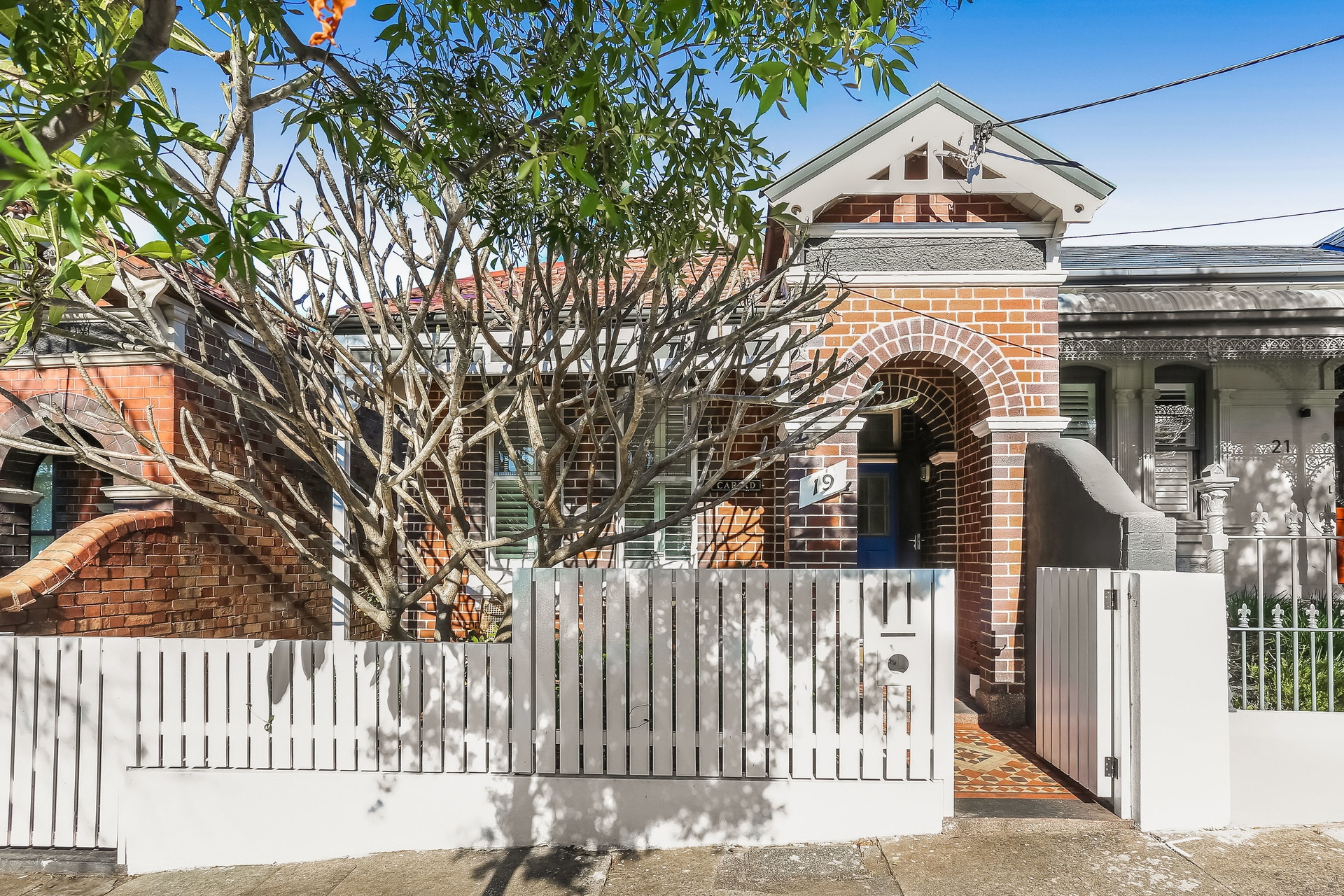 19 Myrtle Street, Stanmore Sold by Hudson McHugh - image 1