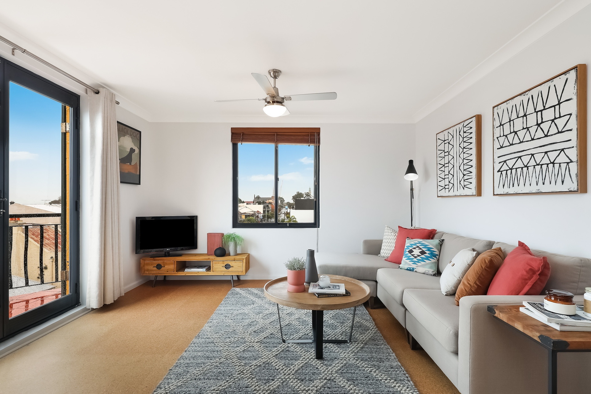 19/21-23 Norton Street, Leichhardt Sold by Hudson McHugh - image 1