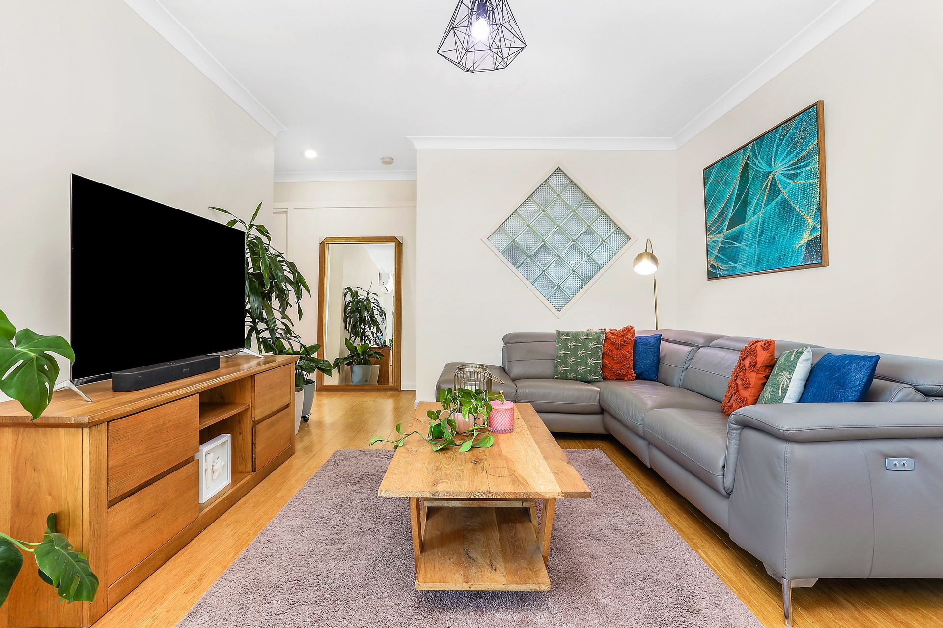 5/24 Glen Street, Marrickville Sold by Hudson McHugh - image 1