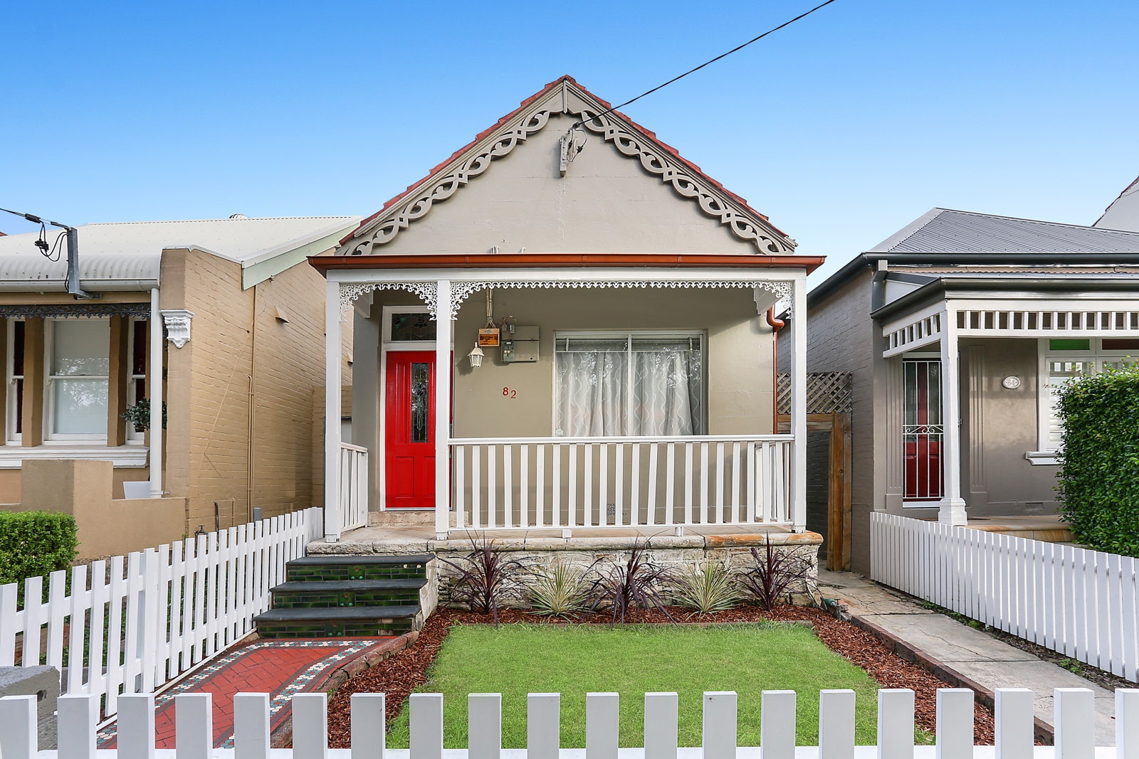 82 Marlborough Street, Leichhardt Sold by Hudson McHugh - image 1