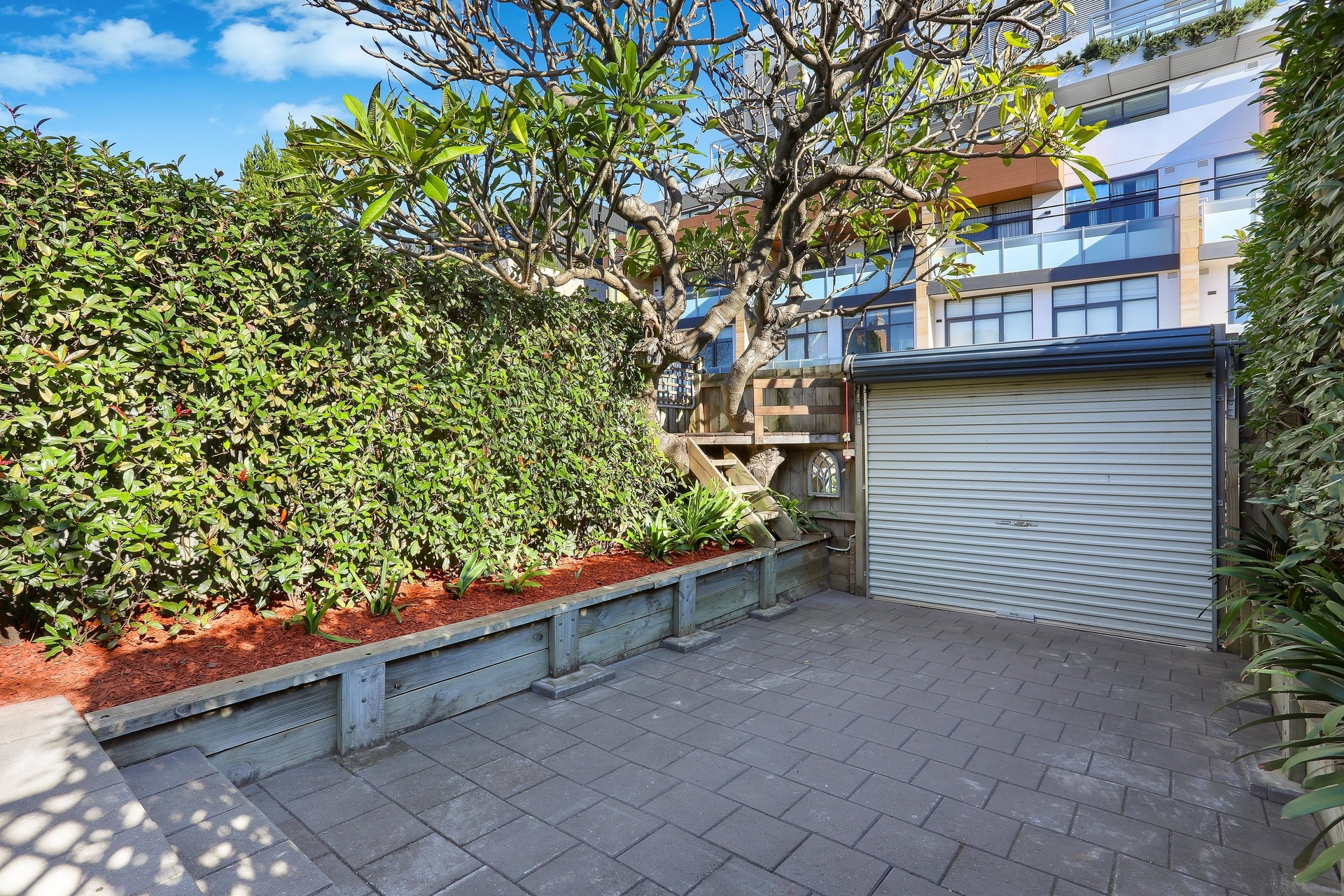 48A Flood Street, Leichhardt Sold by Hudson McHugh - image 1