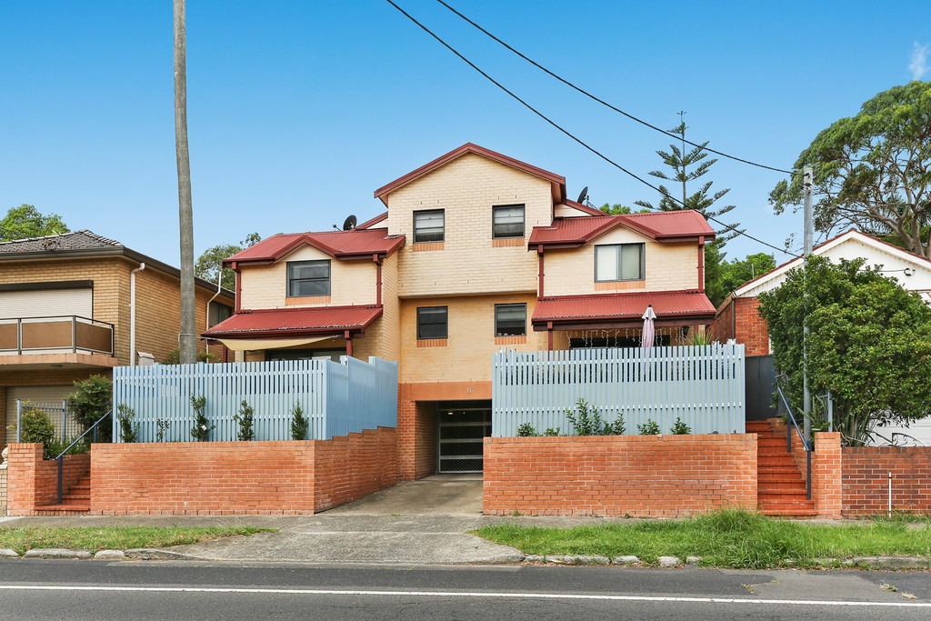 2/117 Foster Street, Leichhardt Sold by Hudson McHugh - image 1