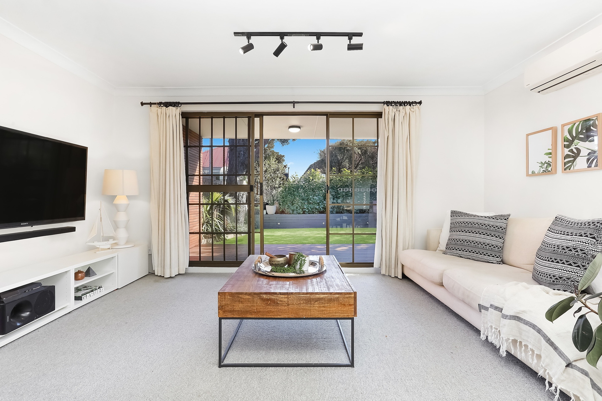 4/33 Hay Street, Leichhardt Sold by Hudson McHugh - image 1