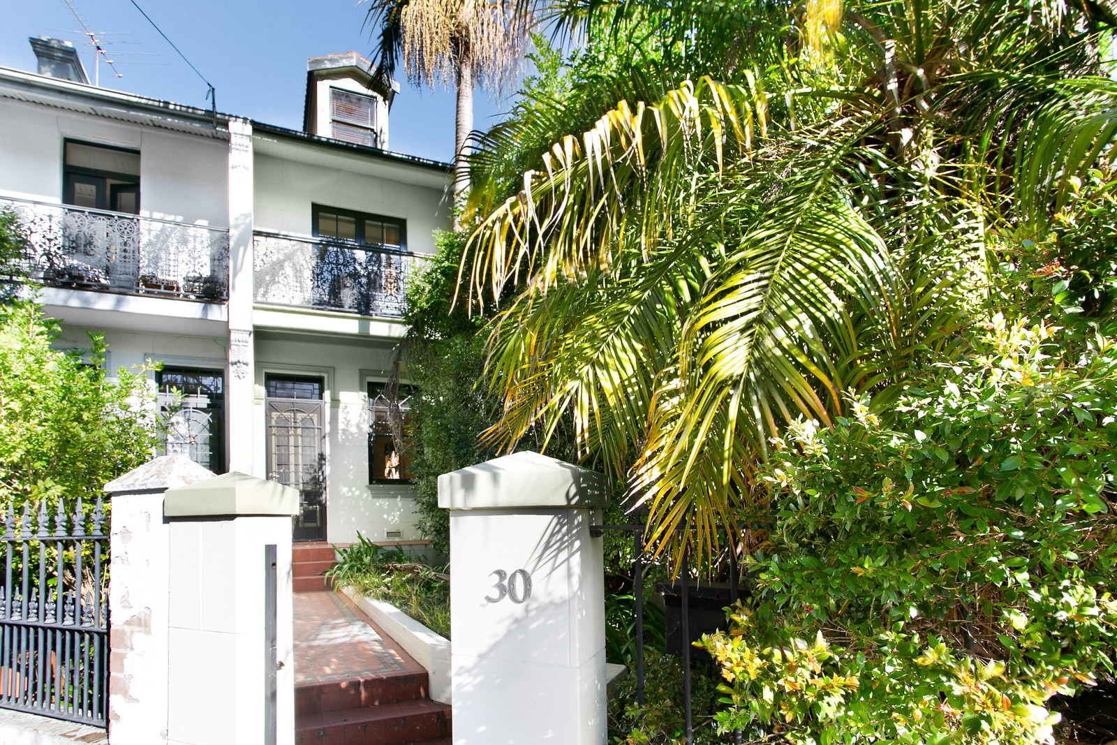 30 Augustus Street, Enmore Leased by Hudson McHugh - image 1