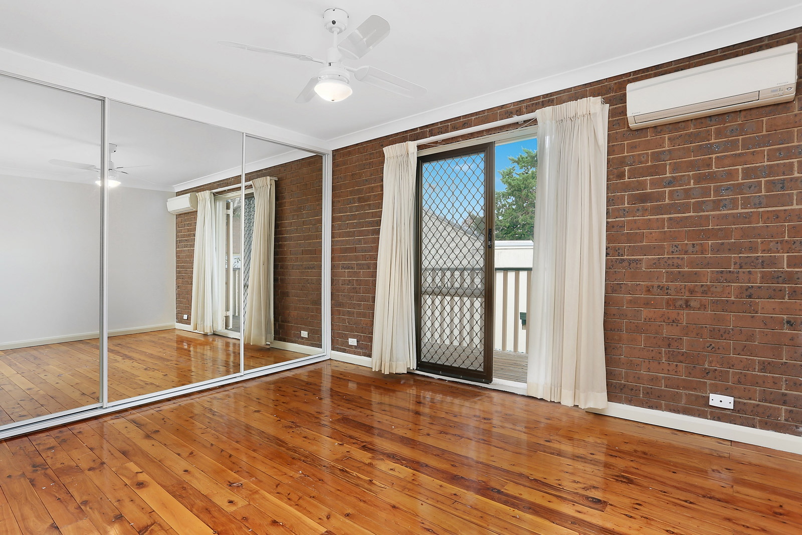 71 Burfitt Street, Leichhardt Sold by Hudson McHugh - image 1