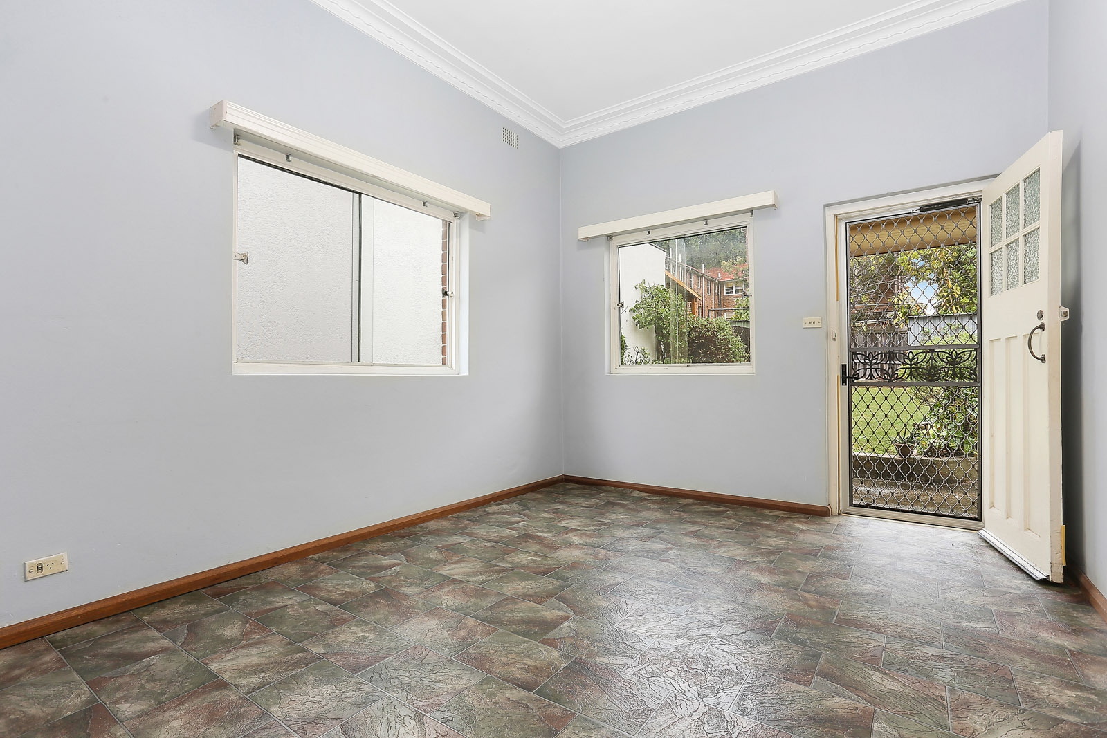 70 Marlborough Street, Leichhardt Sold by Hudson McHugh - image 1