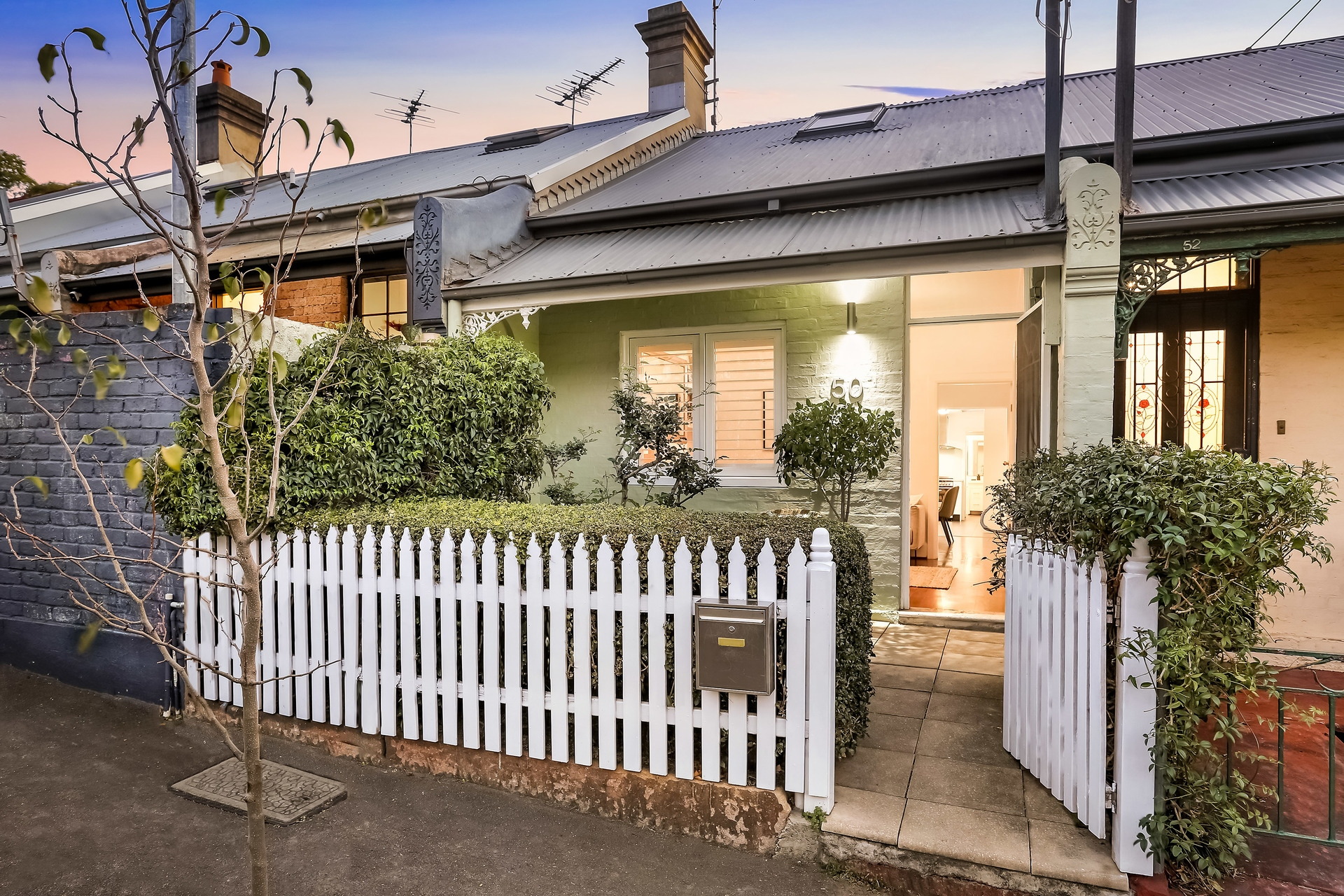 50 Rofe Street, Leichhardt Sold by Hudson McHugh - image 1