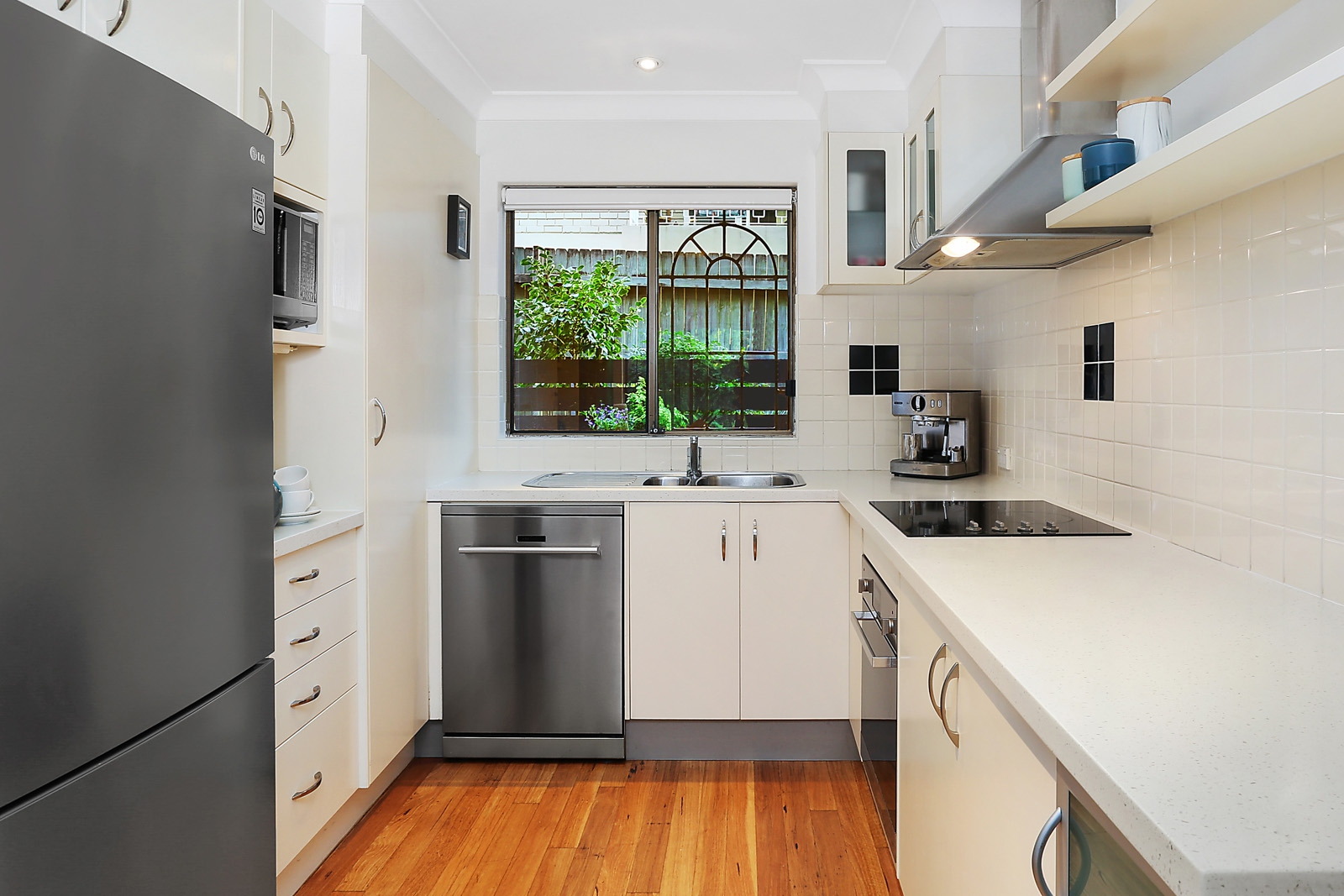 3/158 Flood Street, Leichhardt Sold by Hudson McHugh - image 1