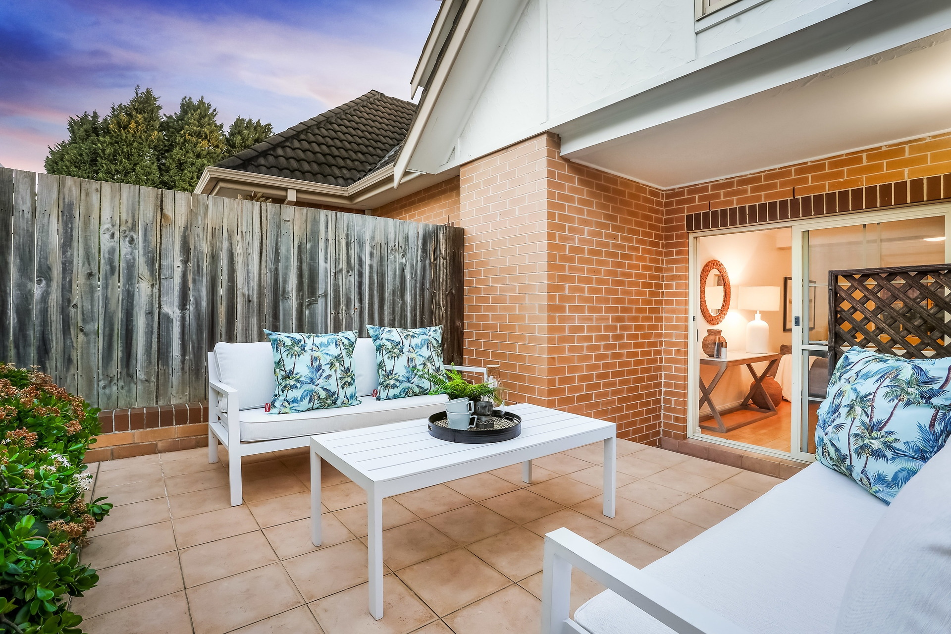 1/90 Macauley Street, Leichhardt Sold by Hudson McHugh - image 1