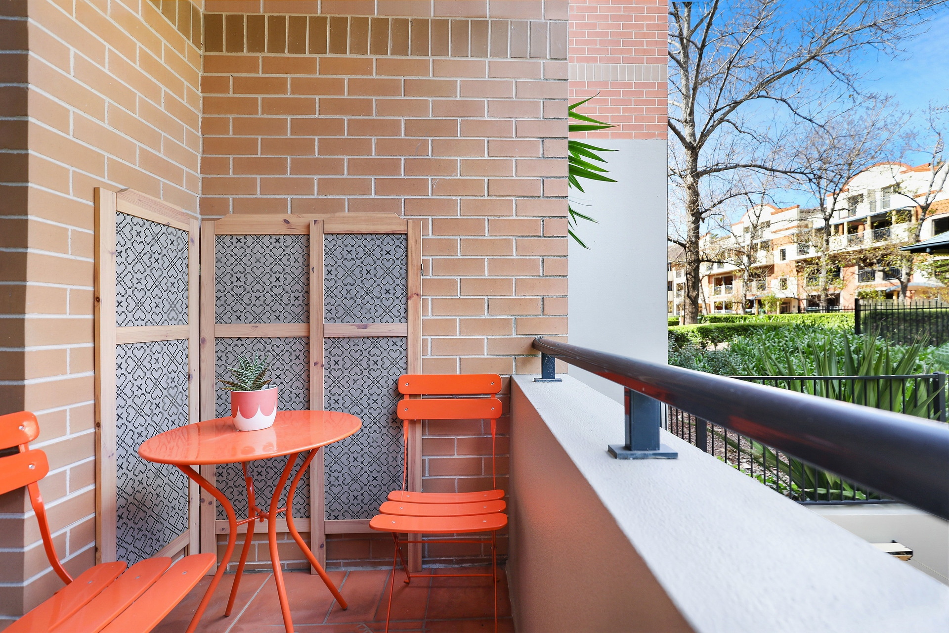 32/8 Williams Parade, Dulwich Hill Sold by Hudson McHugh - image 1