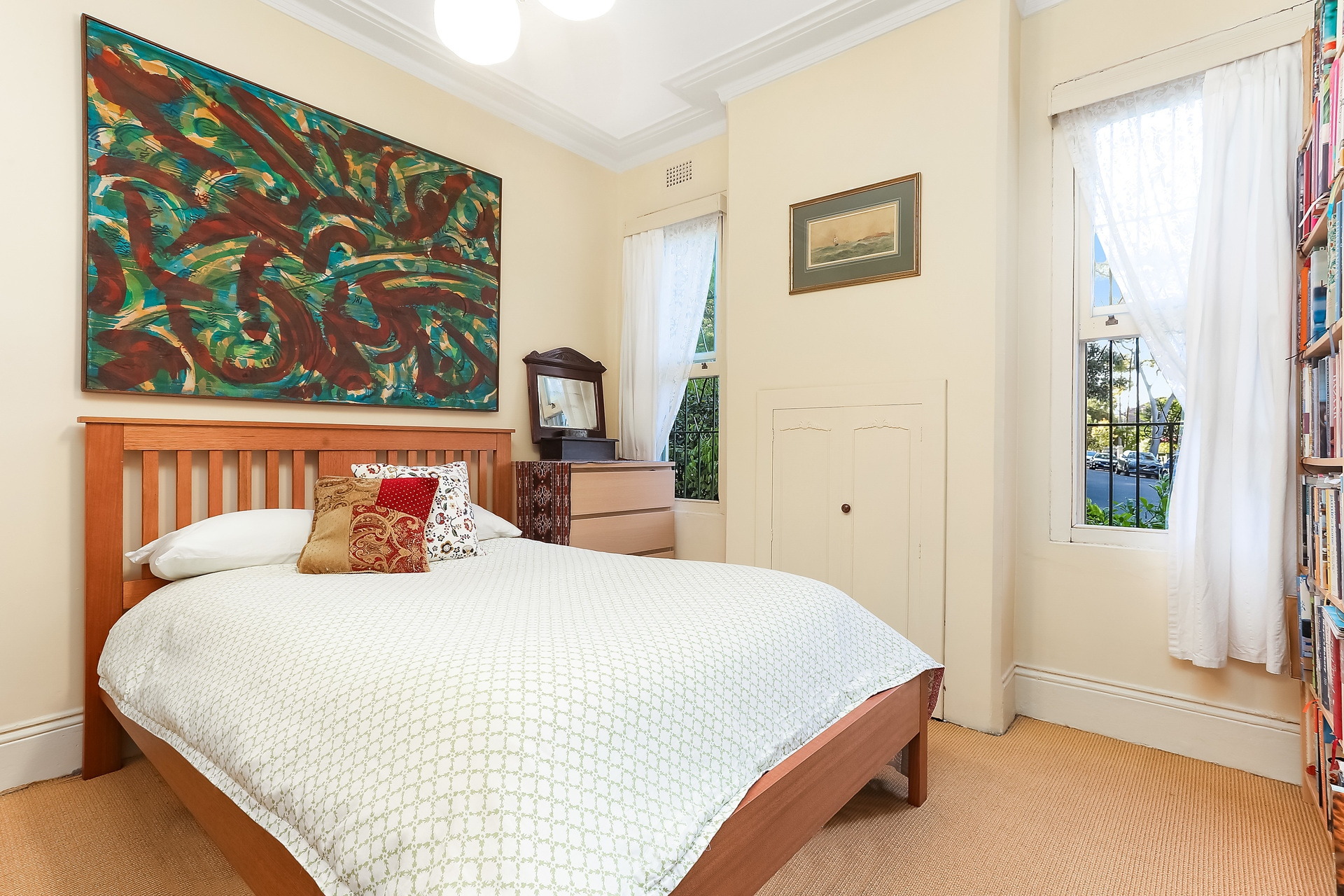 4 Station Street, Petersham Sold by Hudson McHugh - image 1