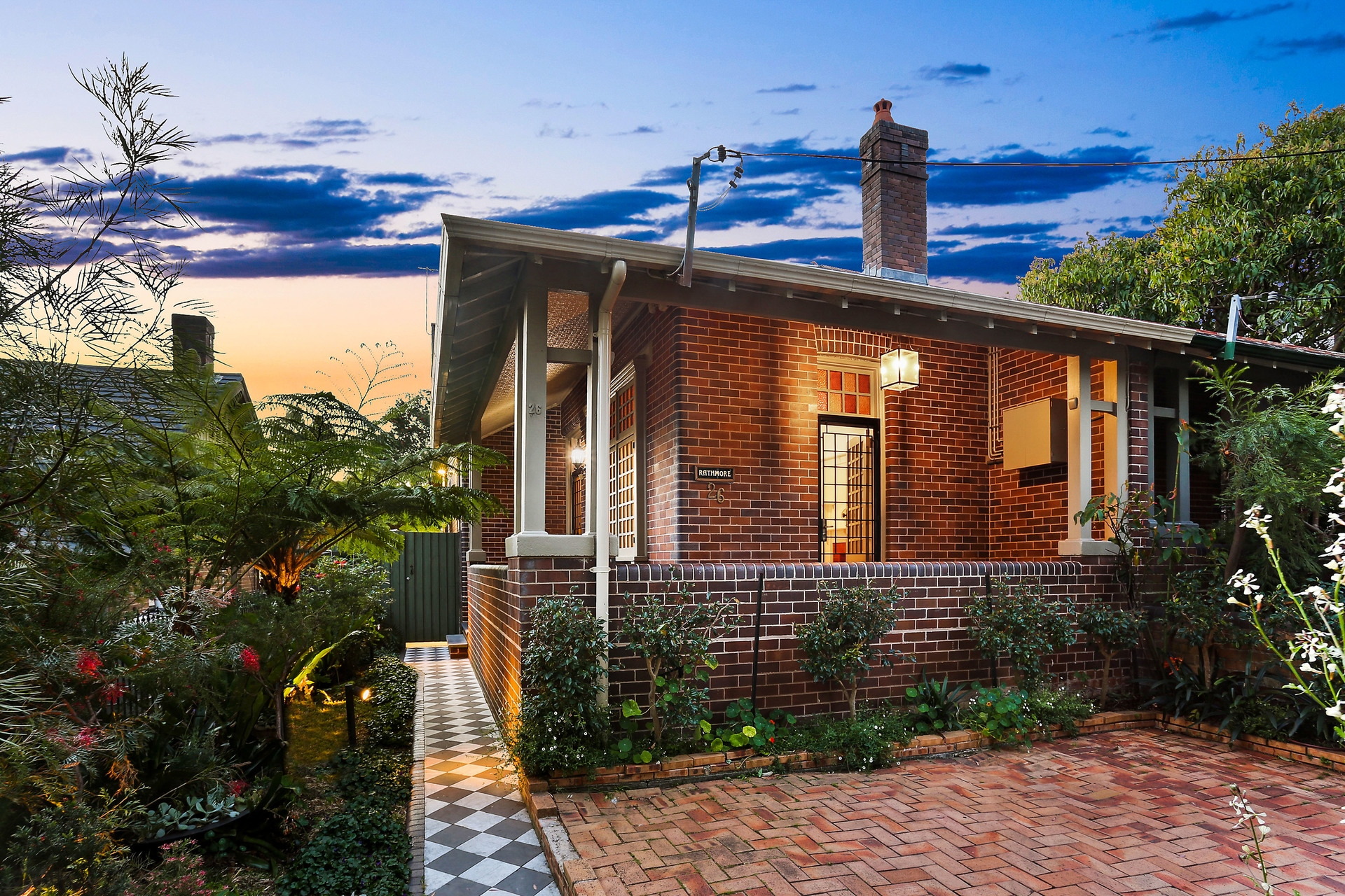 26 Shaw Street, Petersham Sold by Hudson McHugh - image 1