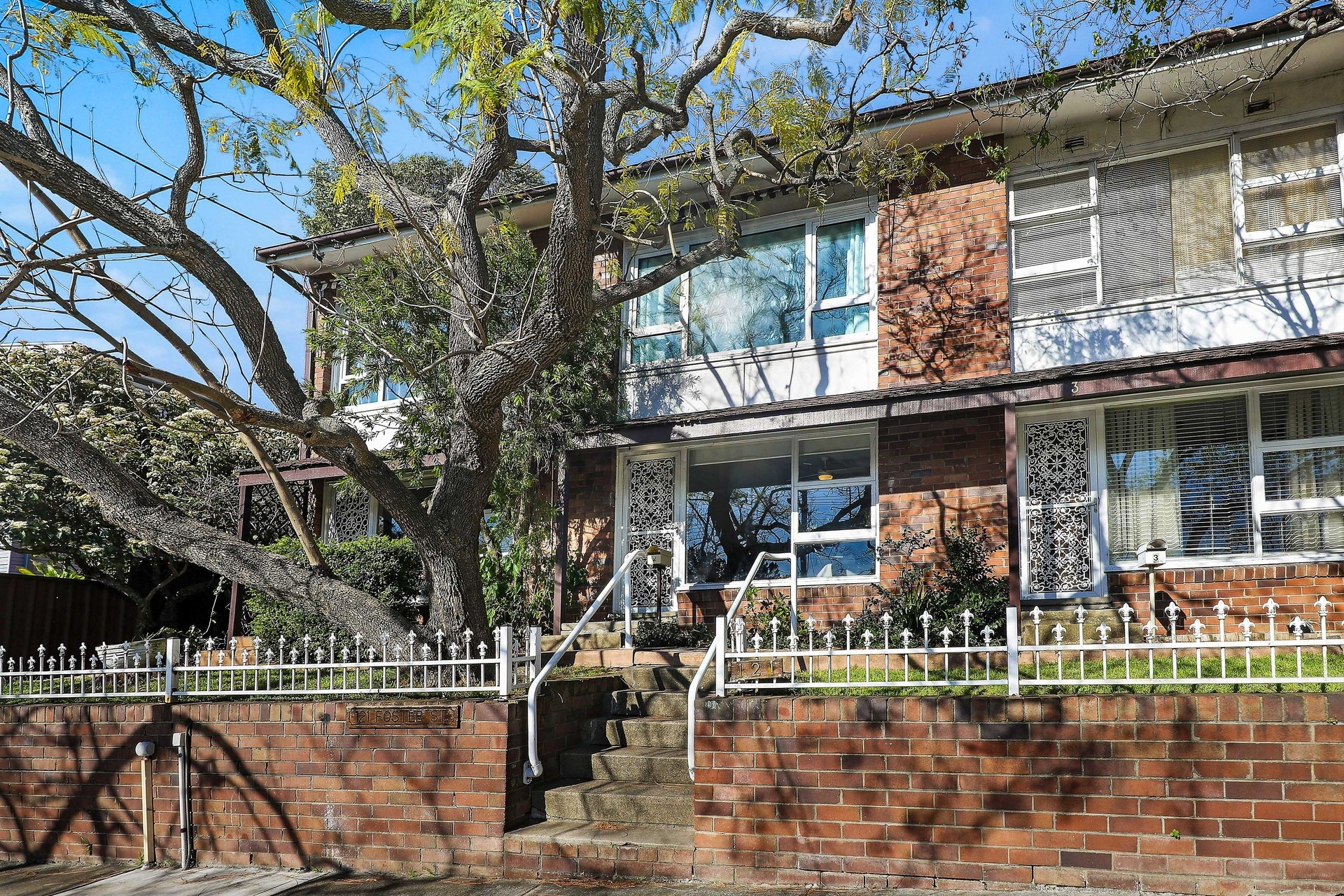 2/121 Foster Street, Leichhardt Sold by Hudson McHugh - image 1